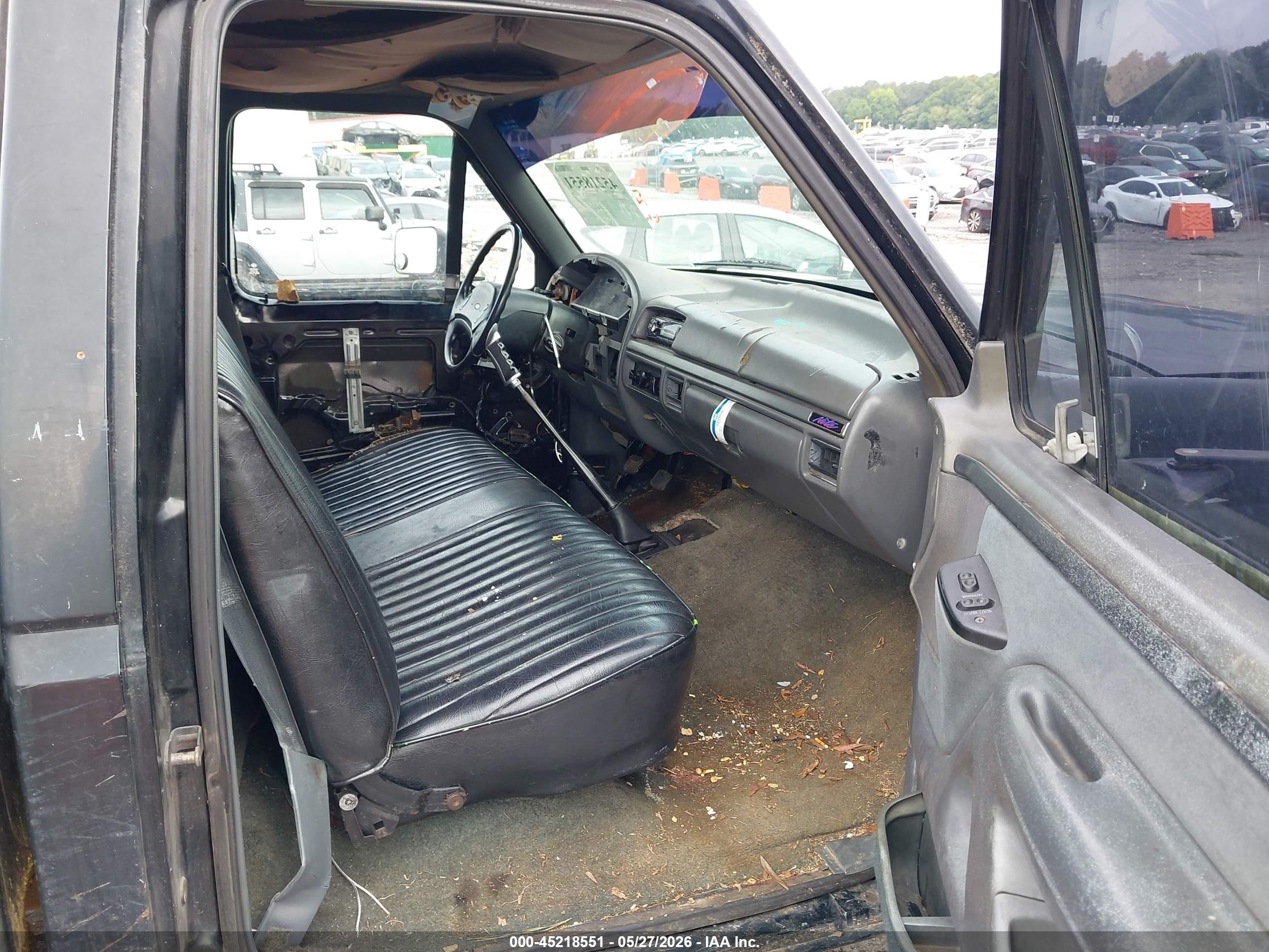 1992 Ford F150   Black vin: 1FTDF15N1NLA73913