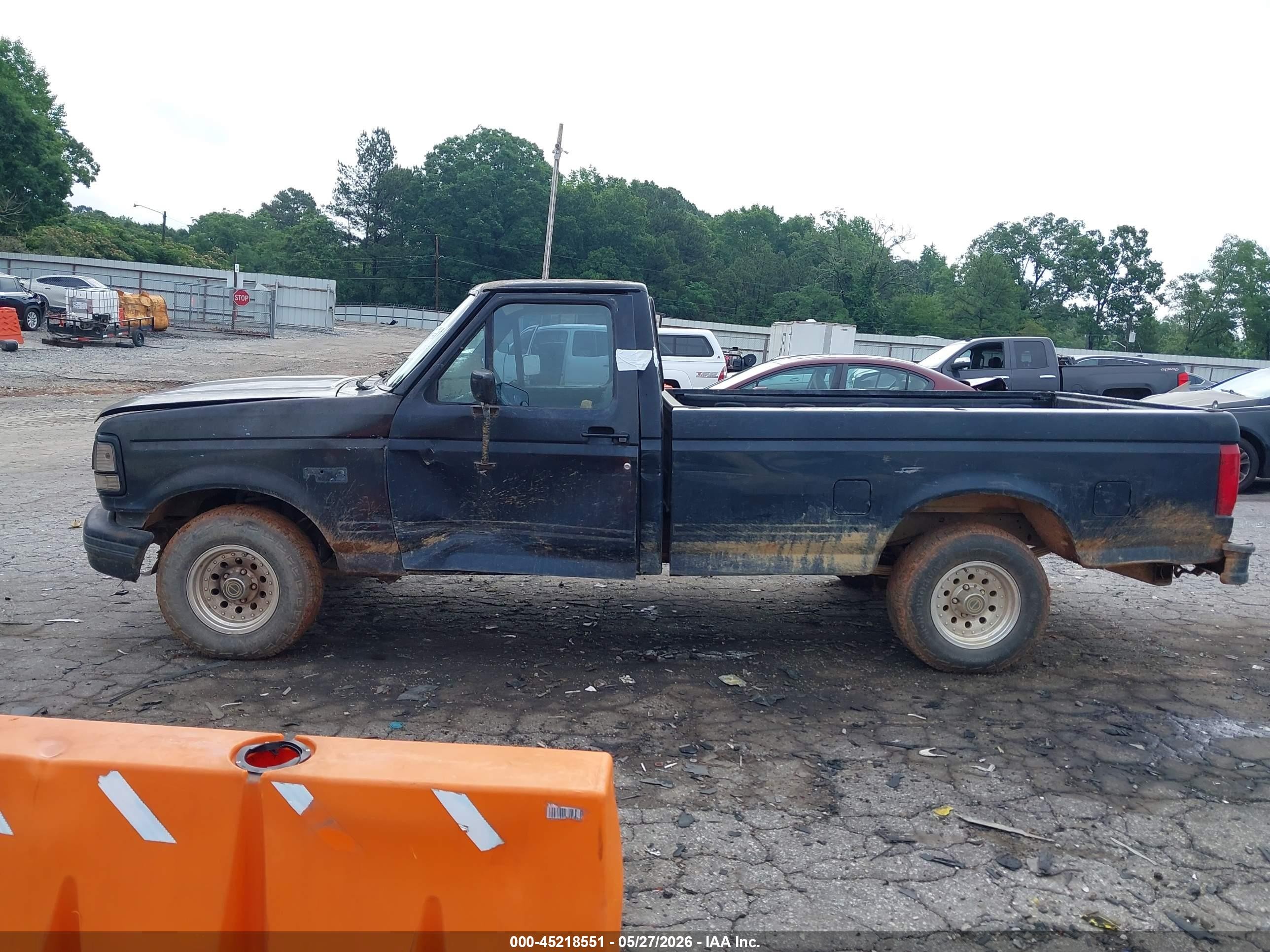1992 Ford F150   Black vin: 1FTDF15N1NLA73913