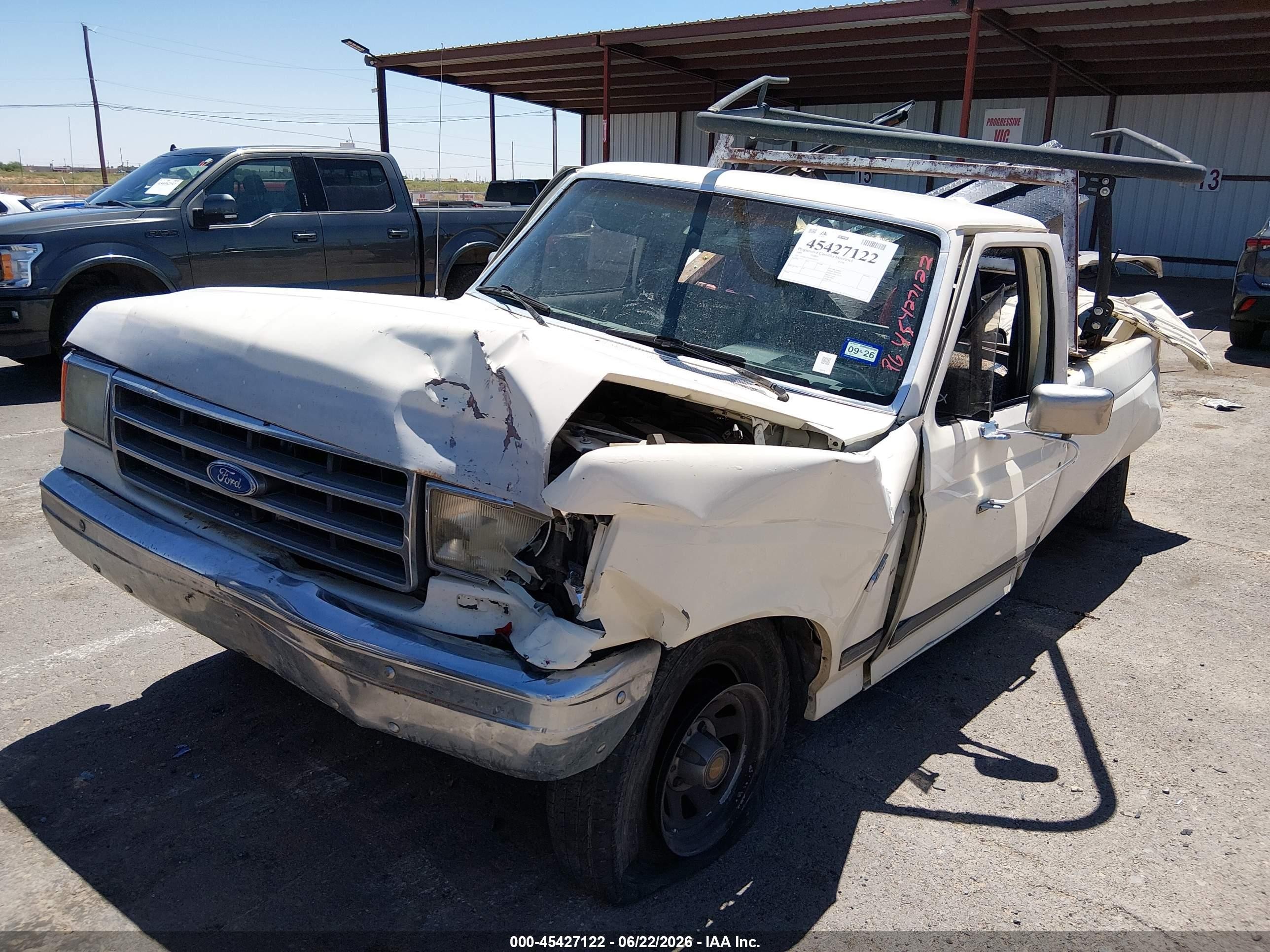 1989 Ford F150   White vin: 1FTDF15N2KPA97111