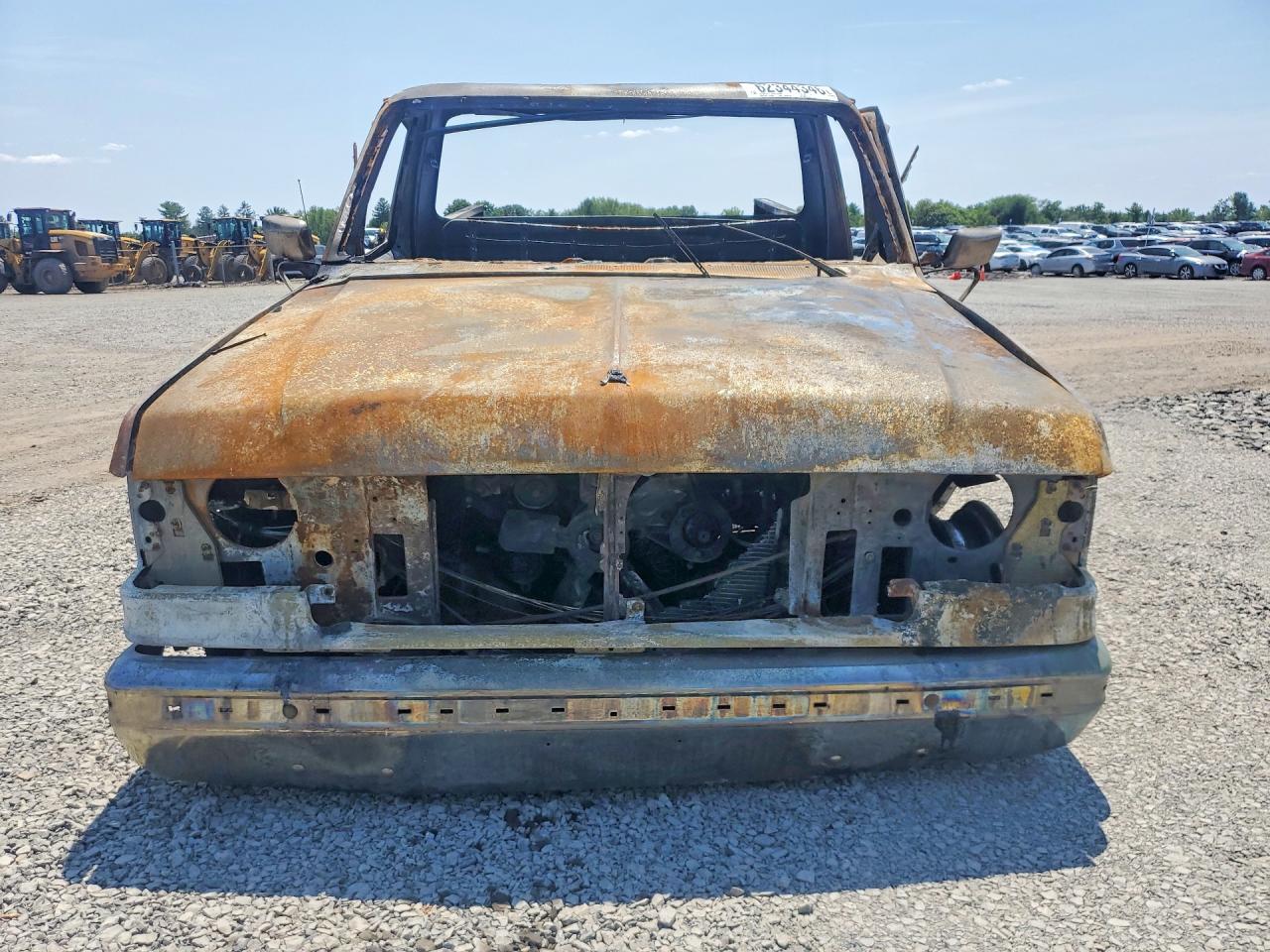 1987 Ford F150 Red vin: 1FTDF15N3HNB02918