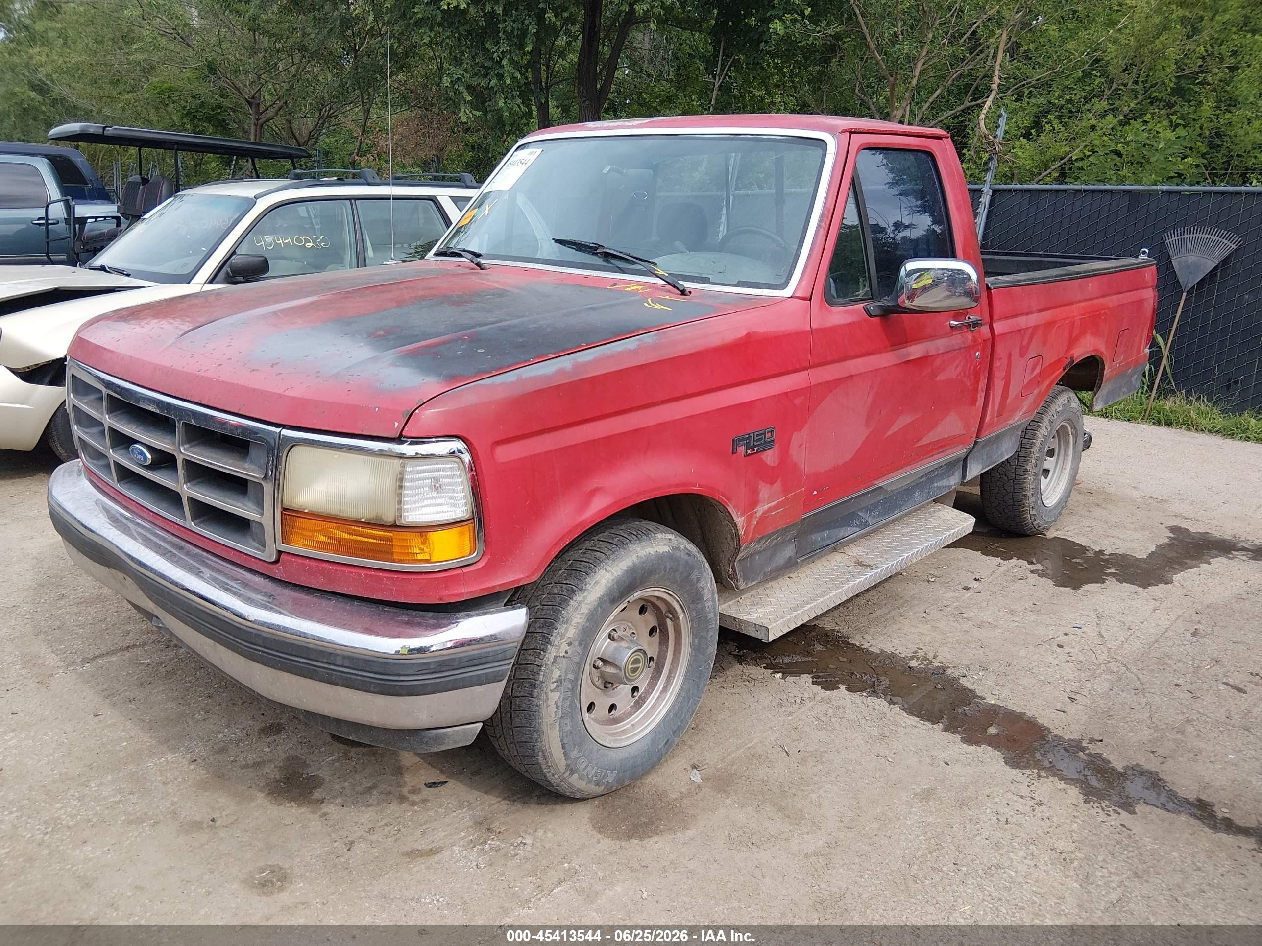 1992 Ford F150   Red vin: 1FTDF15N4NNA61517