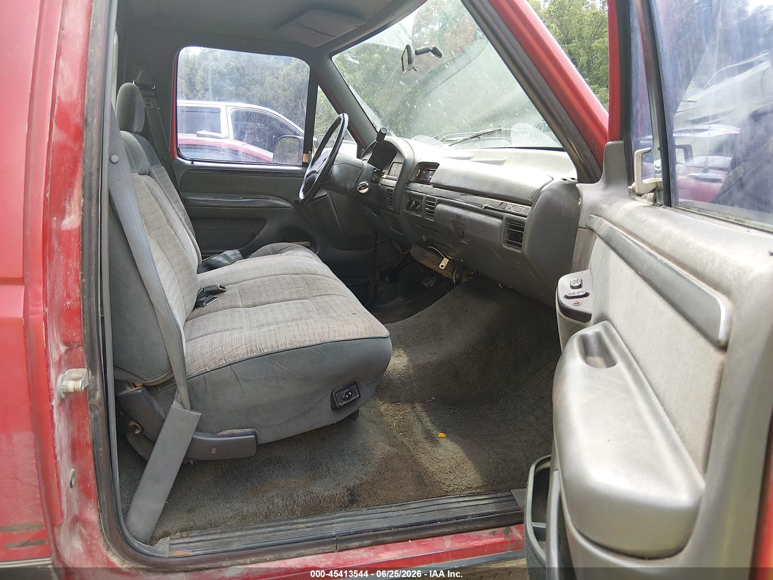 1992 Ford F150   Red vin: 1FTDF15N4NNA61517