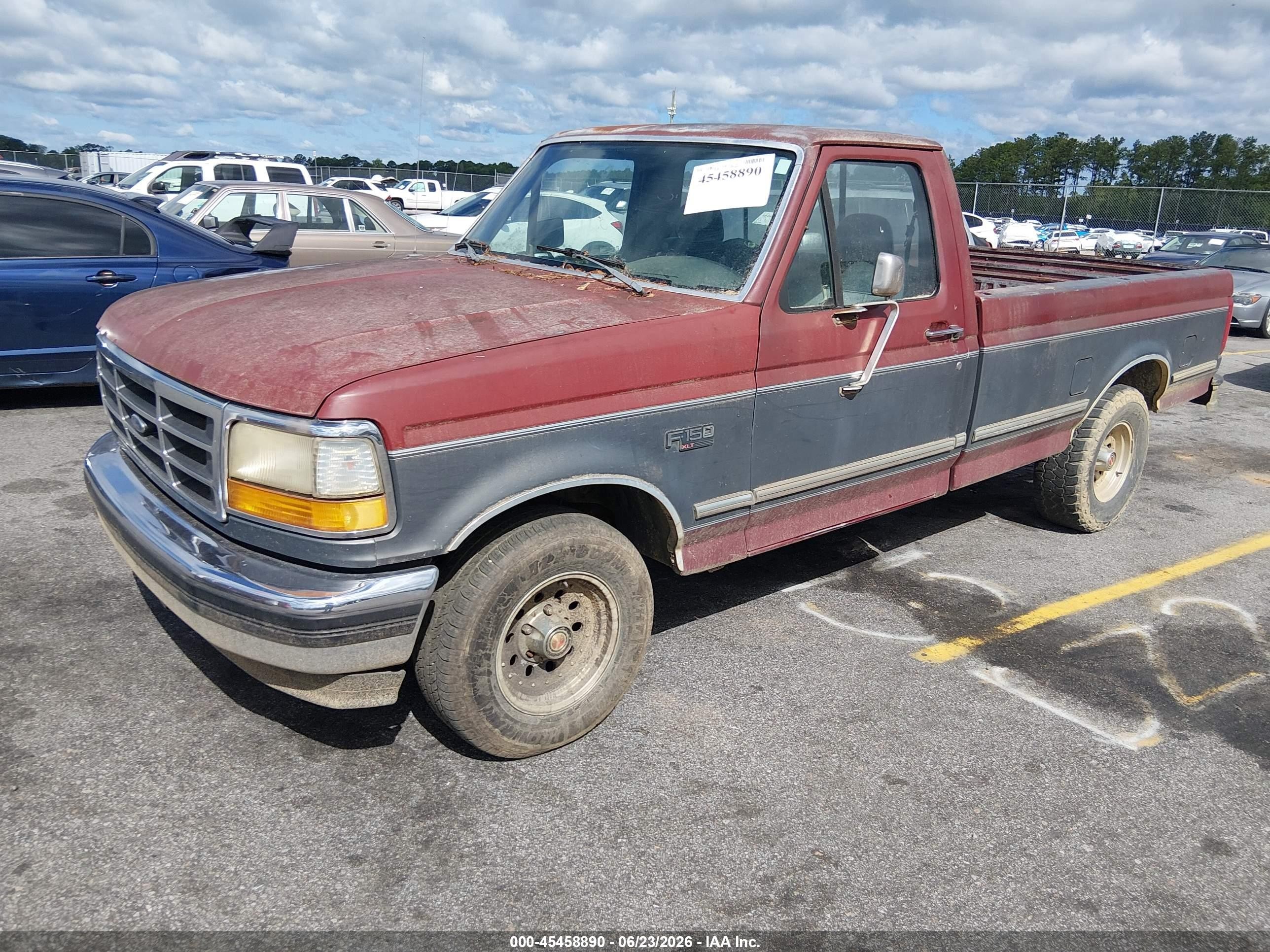 1993 Ford F150   Burgundy vin: 1FTDF15N4PNB09746