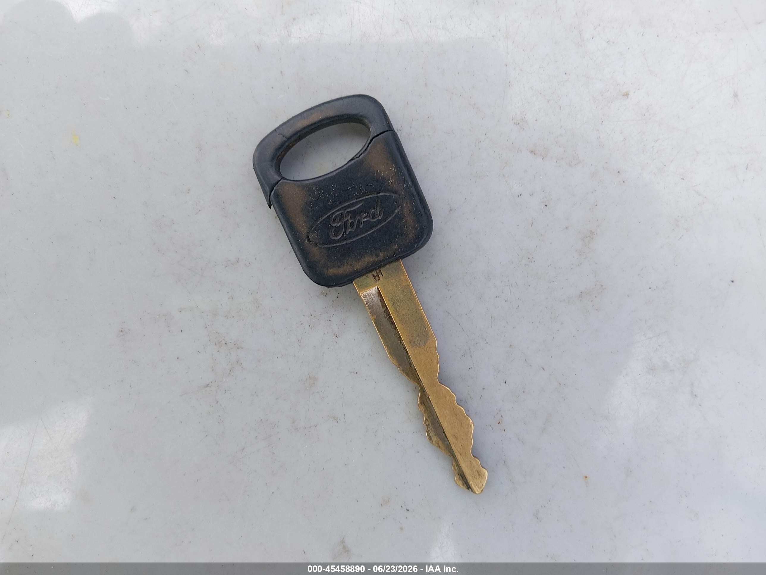 1993 Ford F150   Burgundy vin: 1FTDF15N4PNB09746