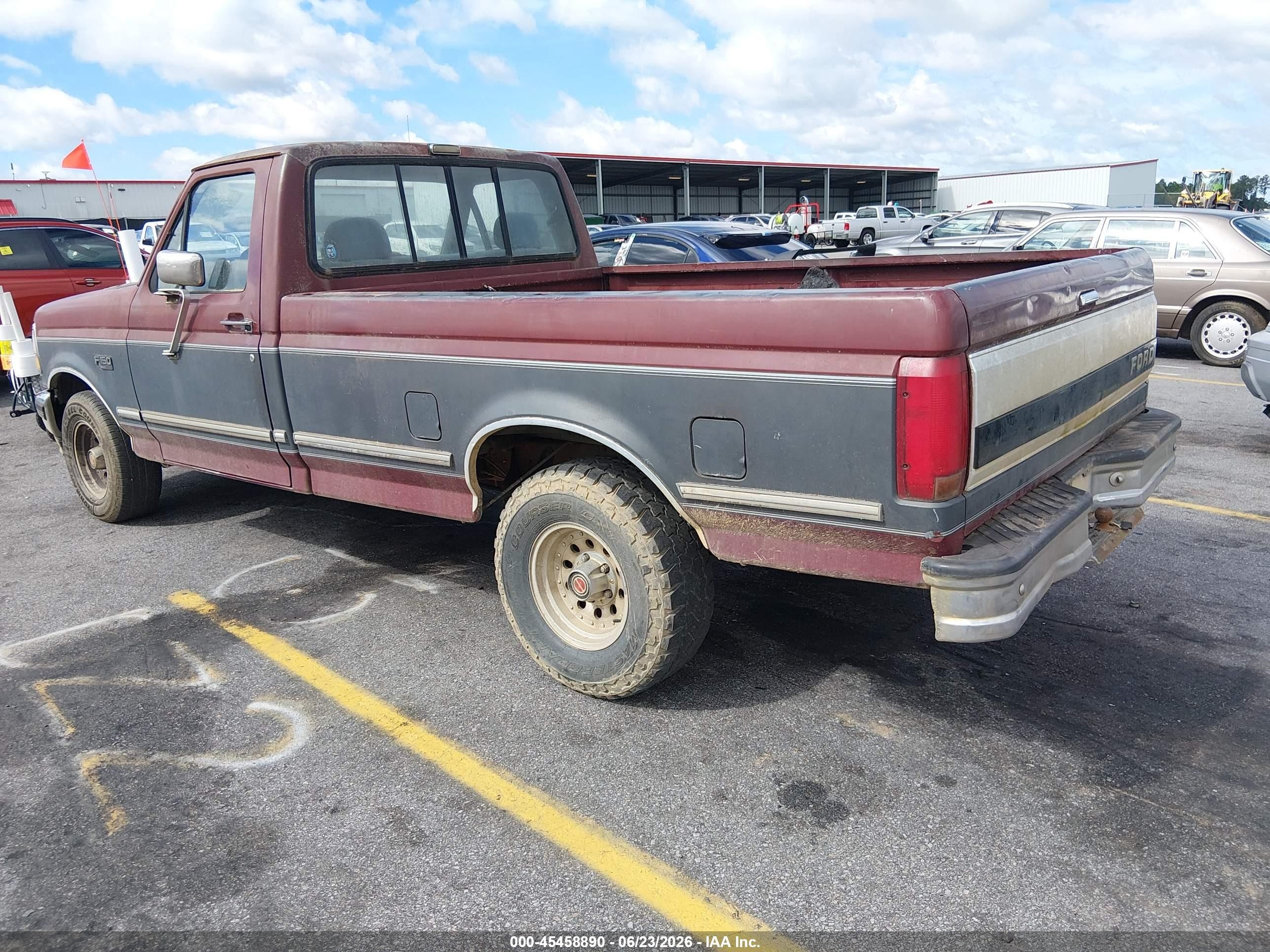 1993 Ford F150   Burgundy vin: 1FTDF15N4PNB09746