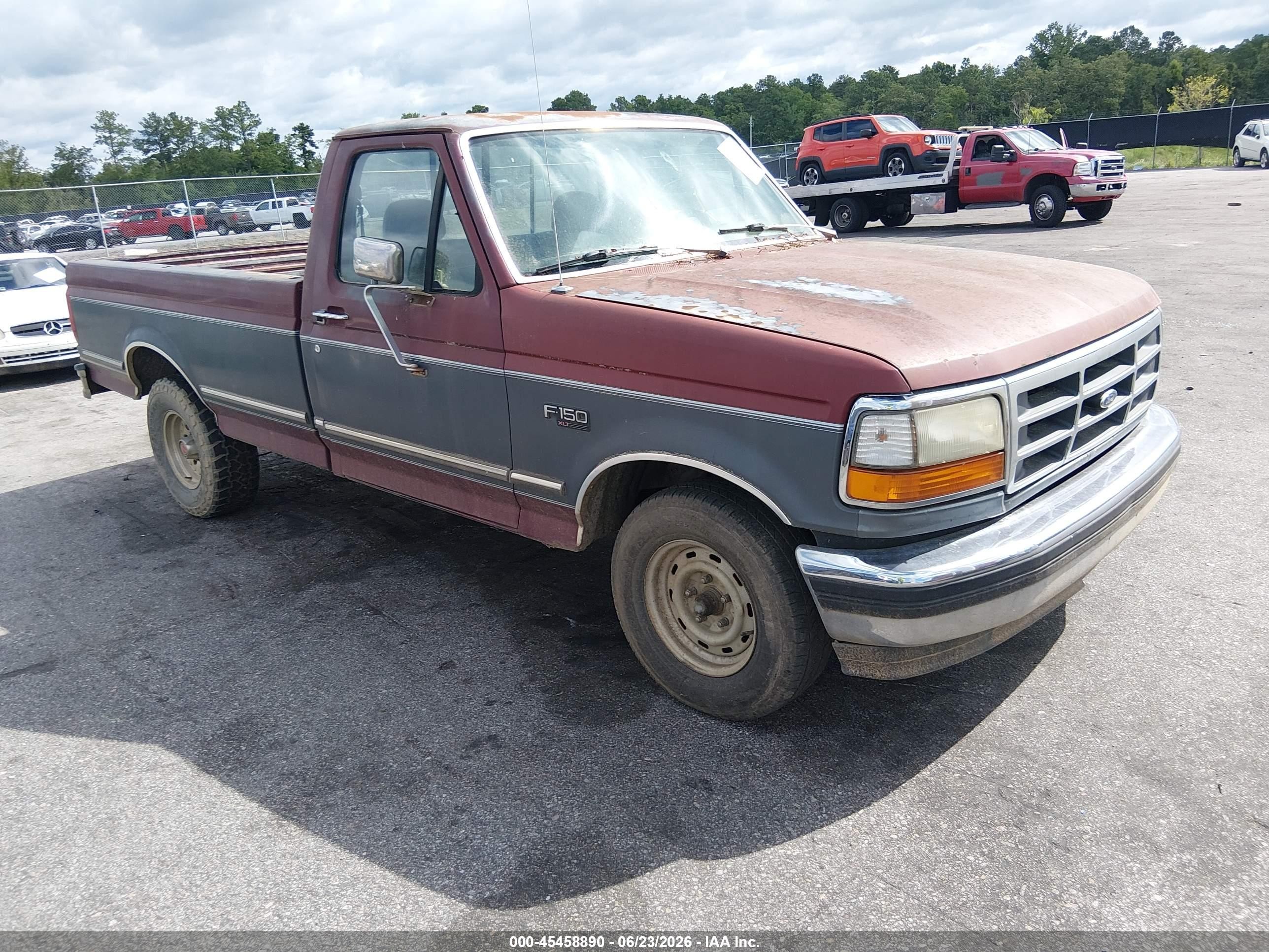 1993 Ford F150   Burgundy vin: 1FTDF15N4PNB09746