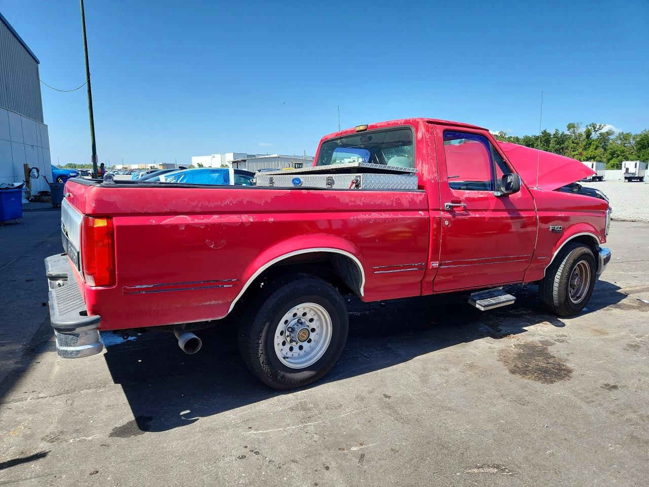 1993 Ford F150 Red vin: 1FTDF15N5PNA58841