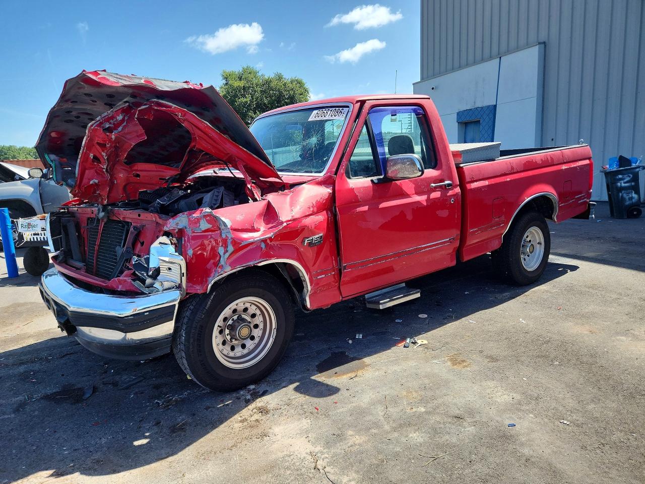 1993 Ford F150 Red vin: 1FTDF15N5PNA58841