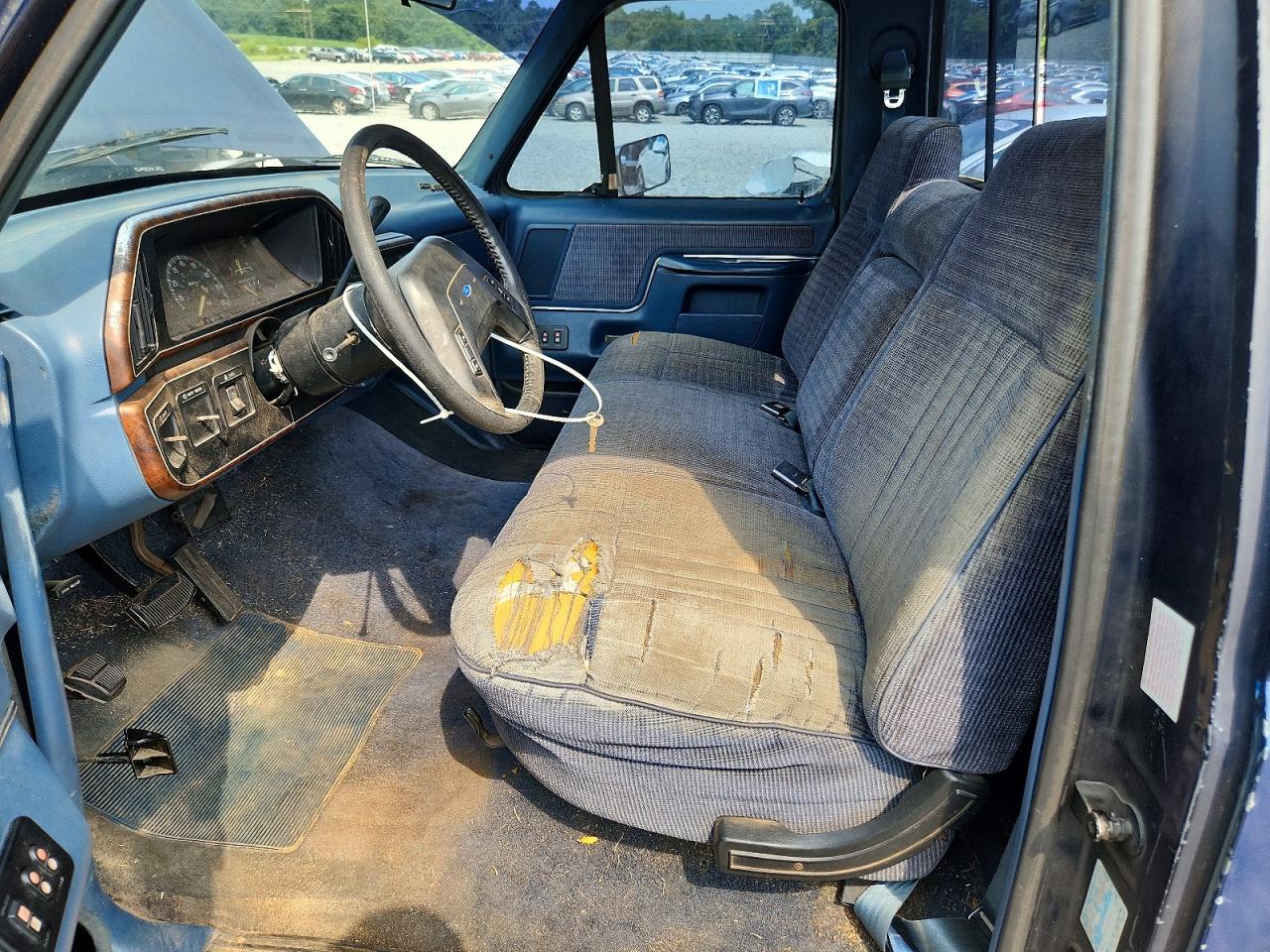 1988 Ford F150 Blue vin: 1FTDF15N6JNB54890