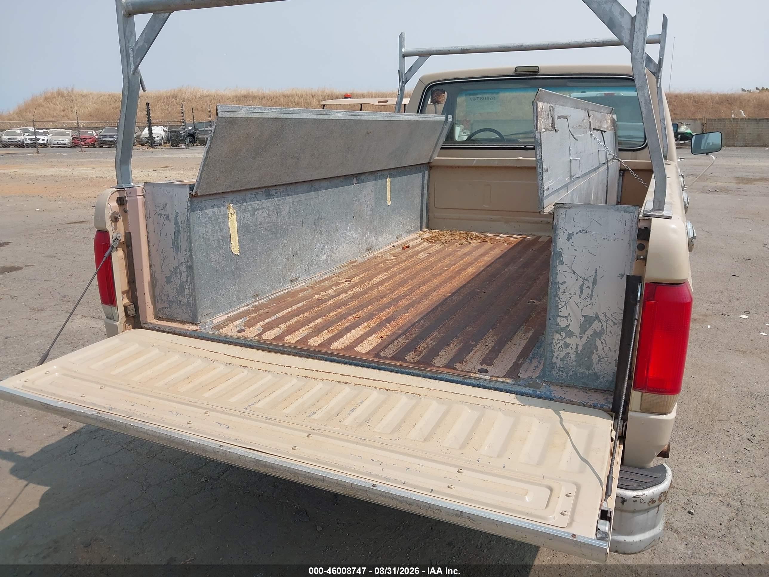 1988 Ford F150   Tan vin: 1FTDF15N7JPA42135