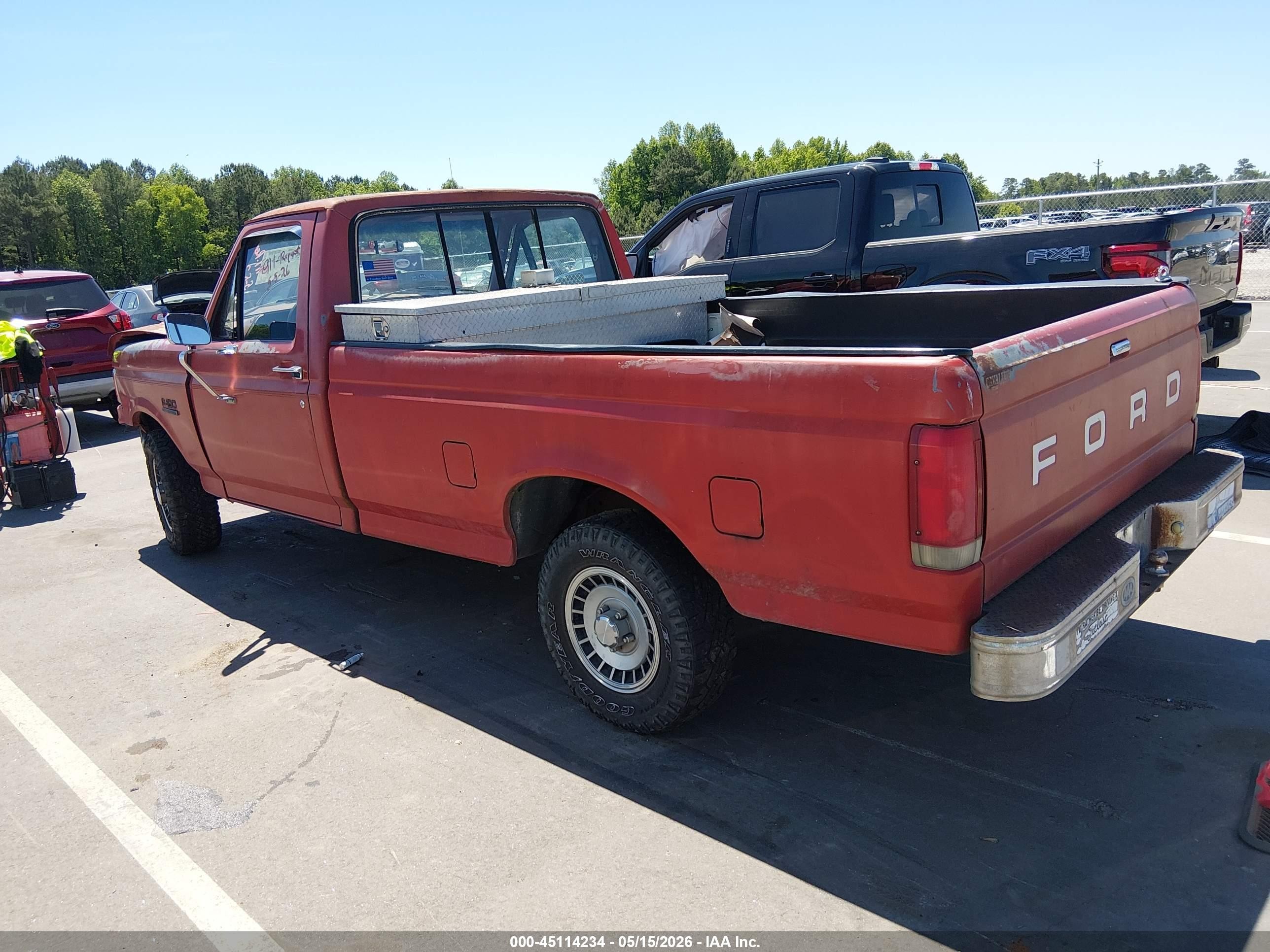 1987 Ford F150   Red vin: 1FTDF15NXHNA09149