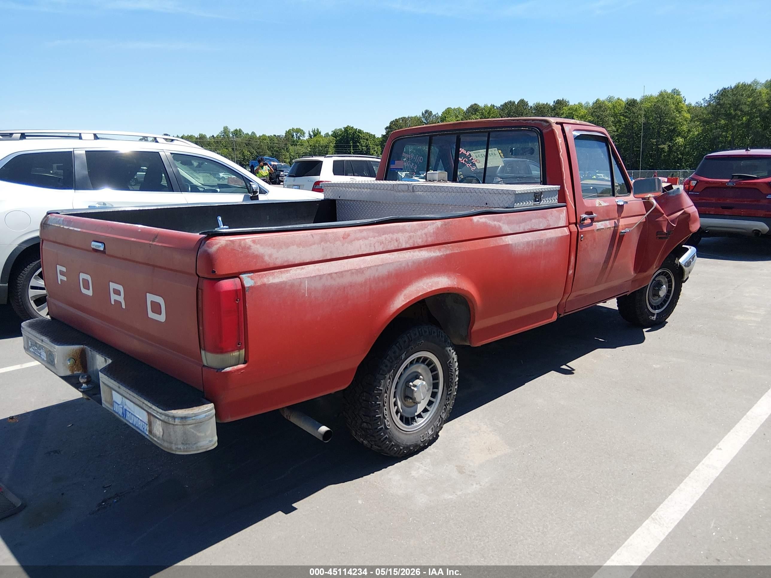 1987 Ford F150   Red vin: 1FTDF15NXHNA09149