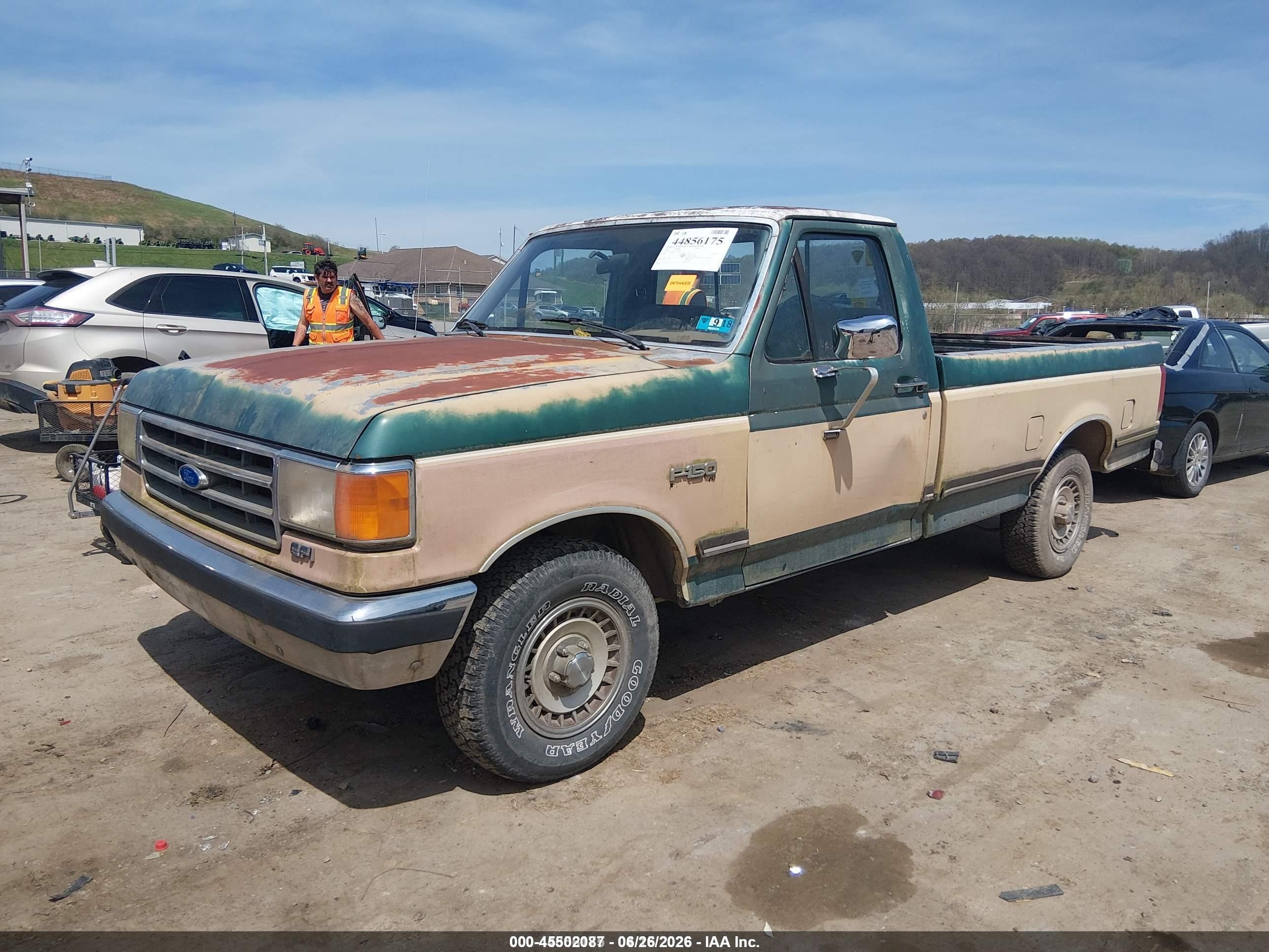 1989 Ford F150   Green vin: 1FTDF15NXKNA12818