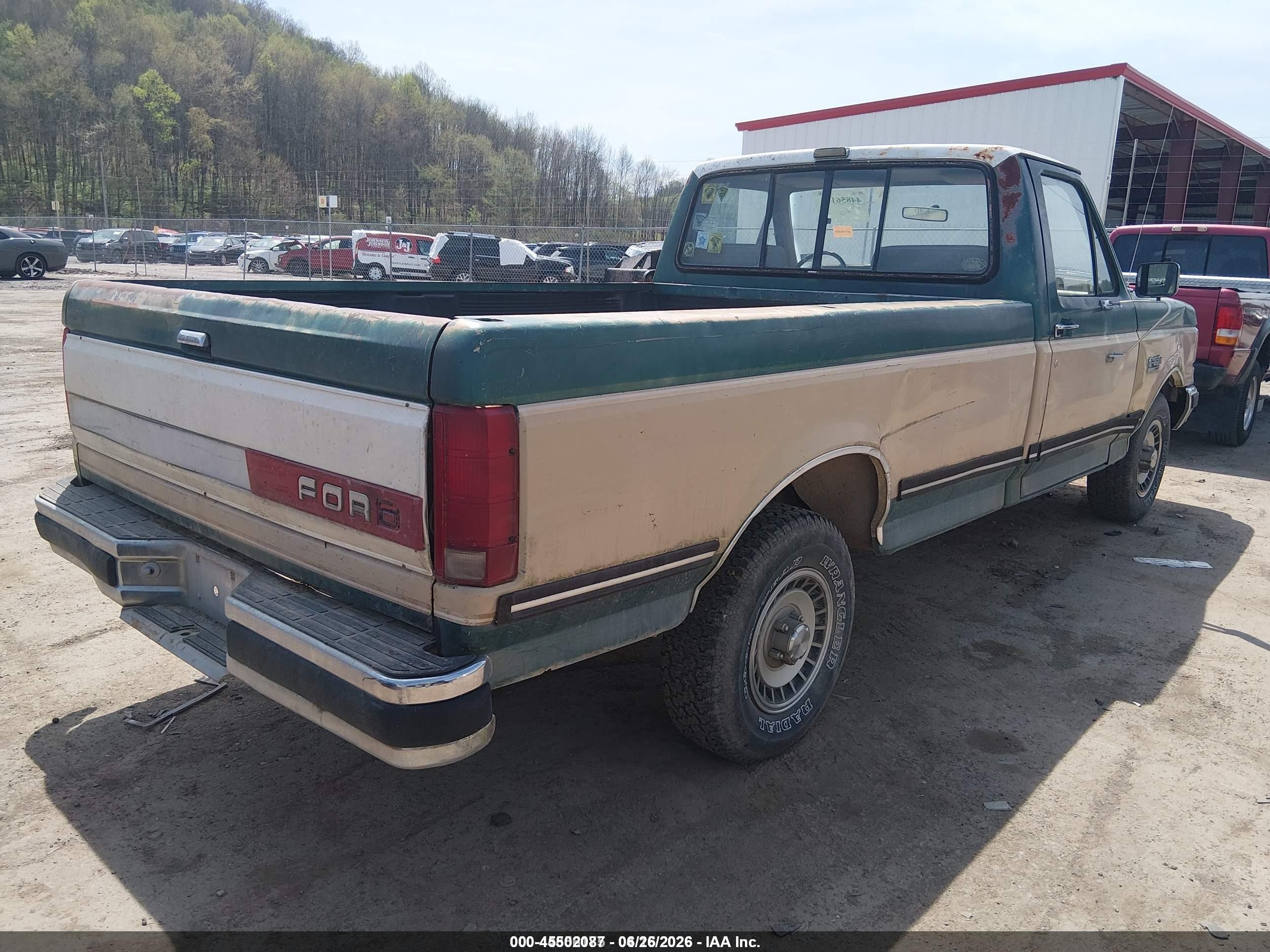 1989 Ford F150   Green vin: 1FTDF15NXKNA12818