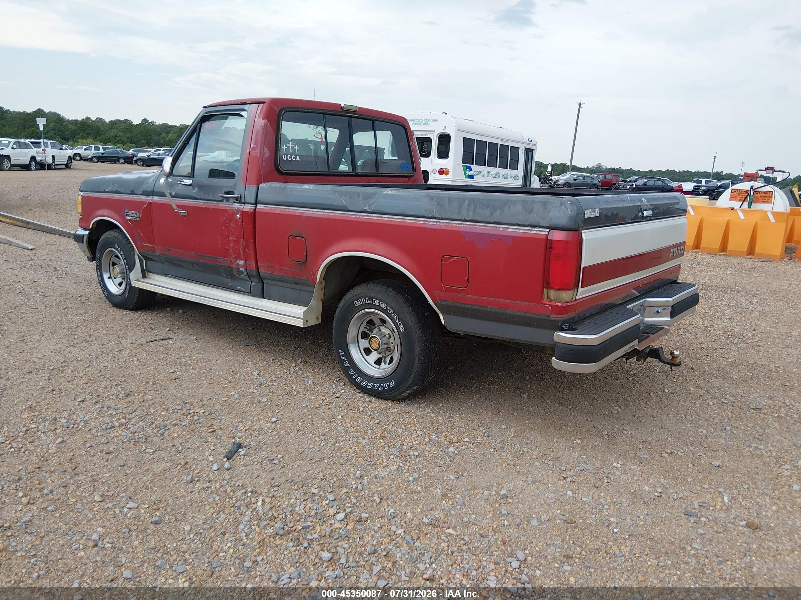 1990 Ford F150   Красный vin: 1FTDF15NXLNA48154