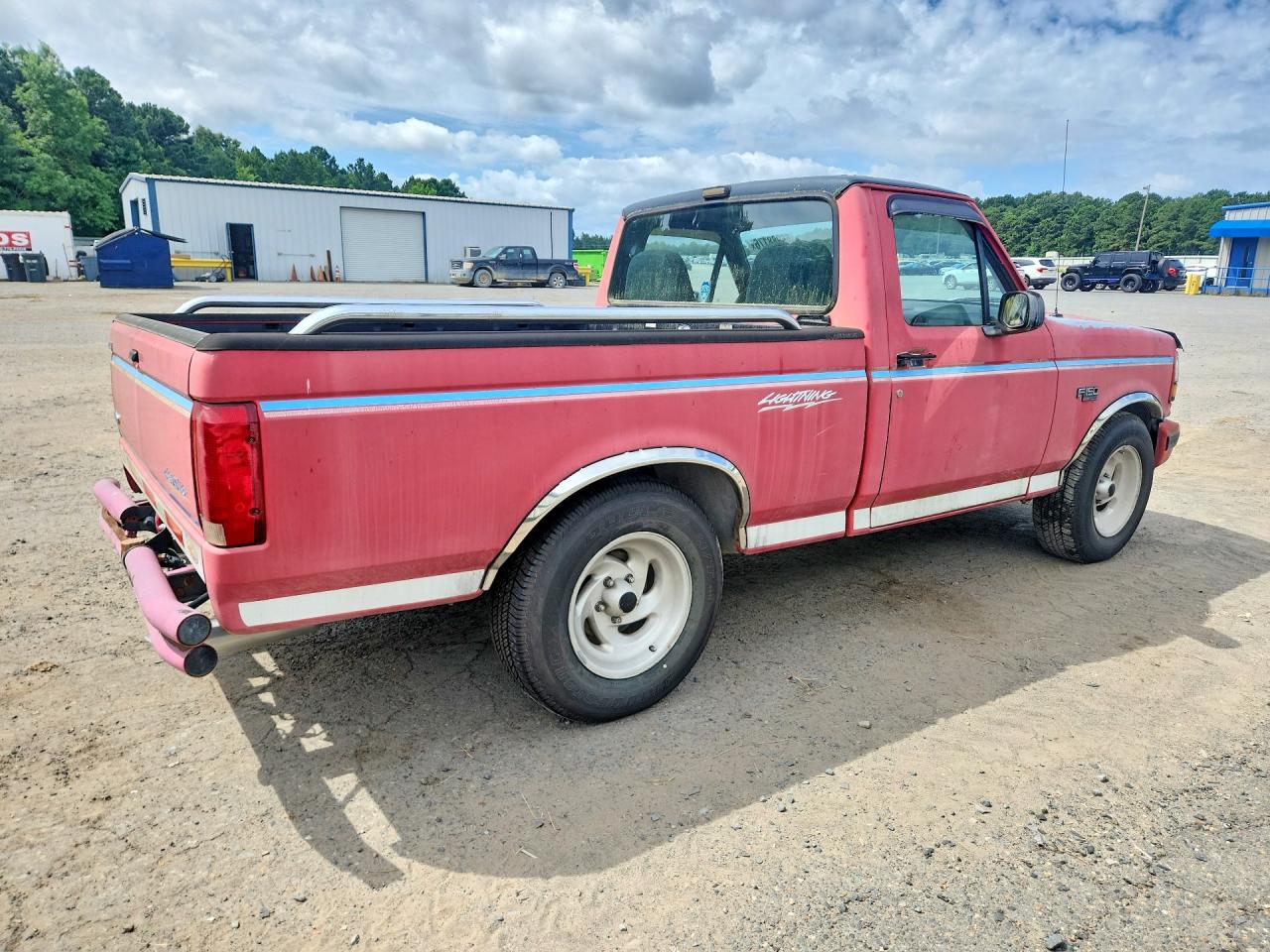 1993 Ford F150 Red vin: 1FTDF15R1PLB15941