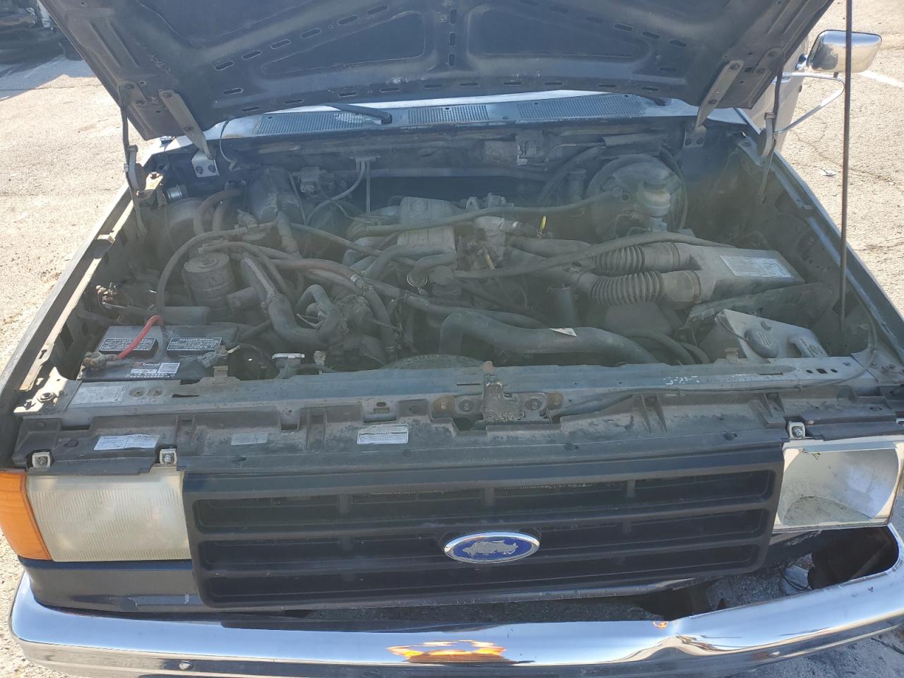 1987 Ford F150 Gray vin: 1FTDF15Y0HKB03827