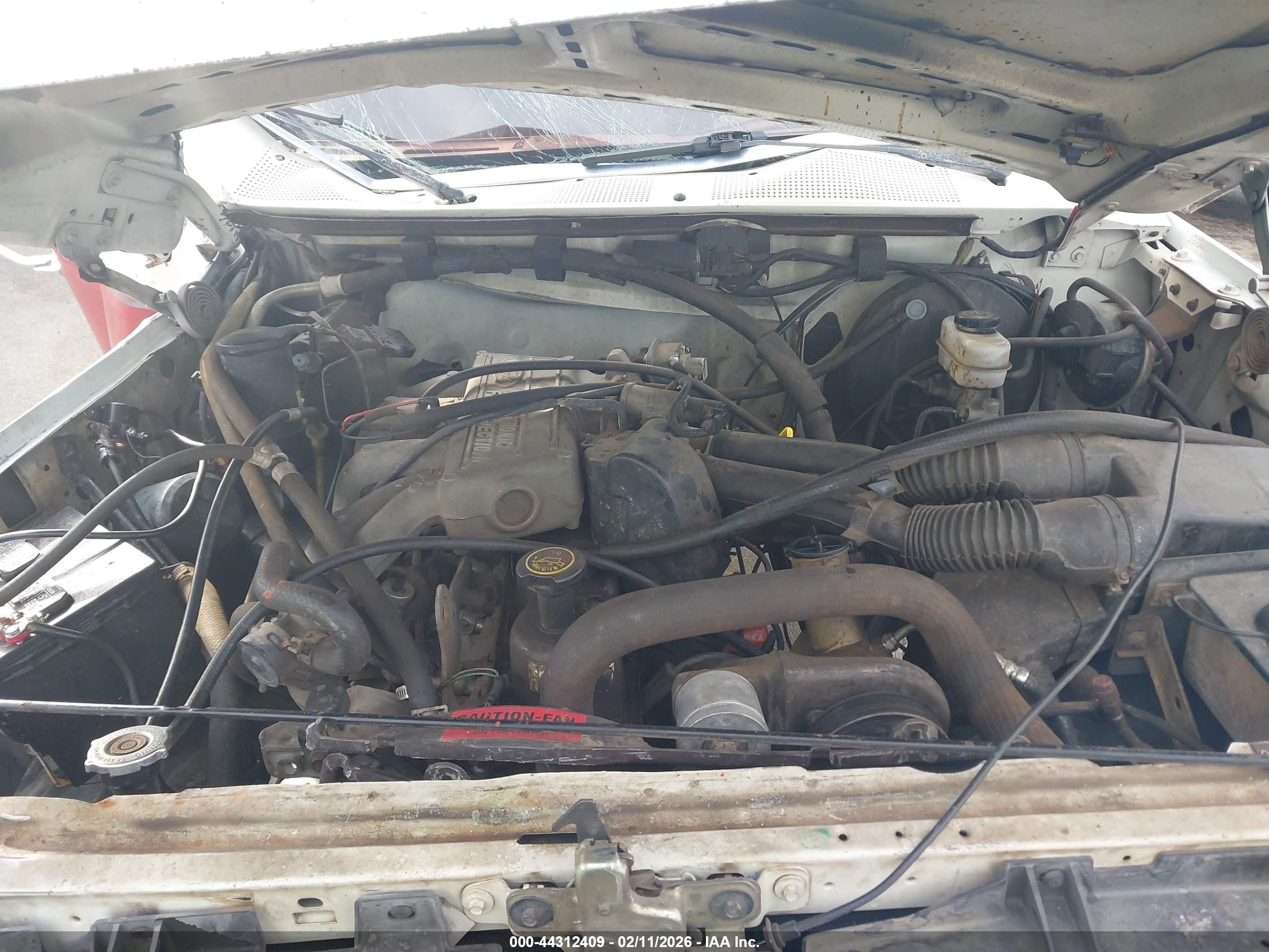 1990 Ford F150   White vin: 1FTDF15Y0LNB19405