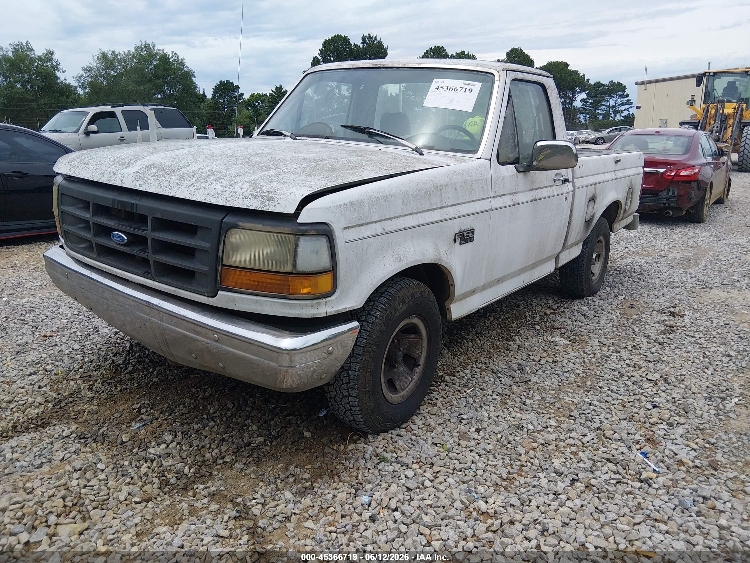 1993 Ford F150   White vin: 1FTDF15Y1PNA84704