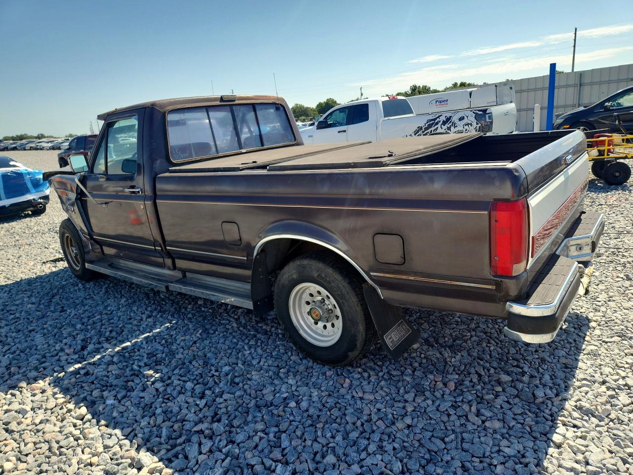 1991 Ford F150 Brown vin: 1FTDF15Y2MNA96792
