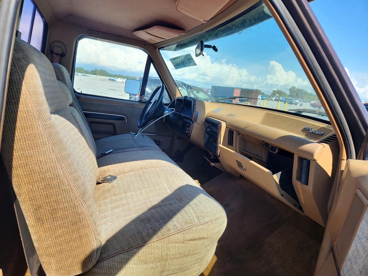 1991 Ford F150 Brown vin: 1FTDF15Y2MNA96792