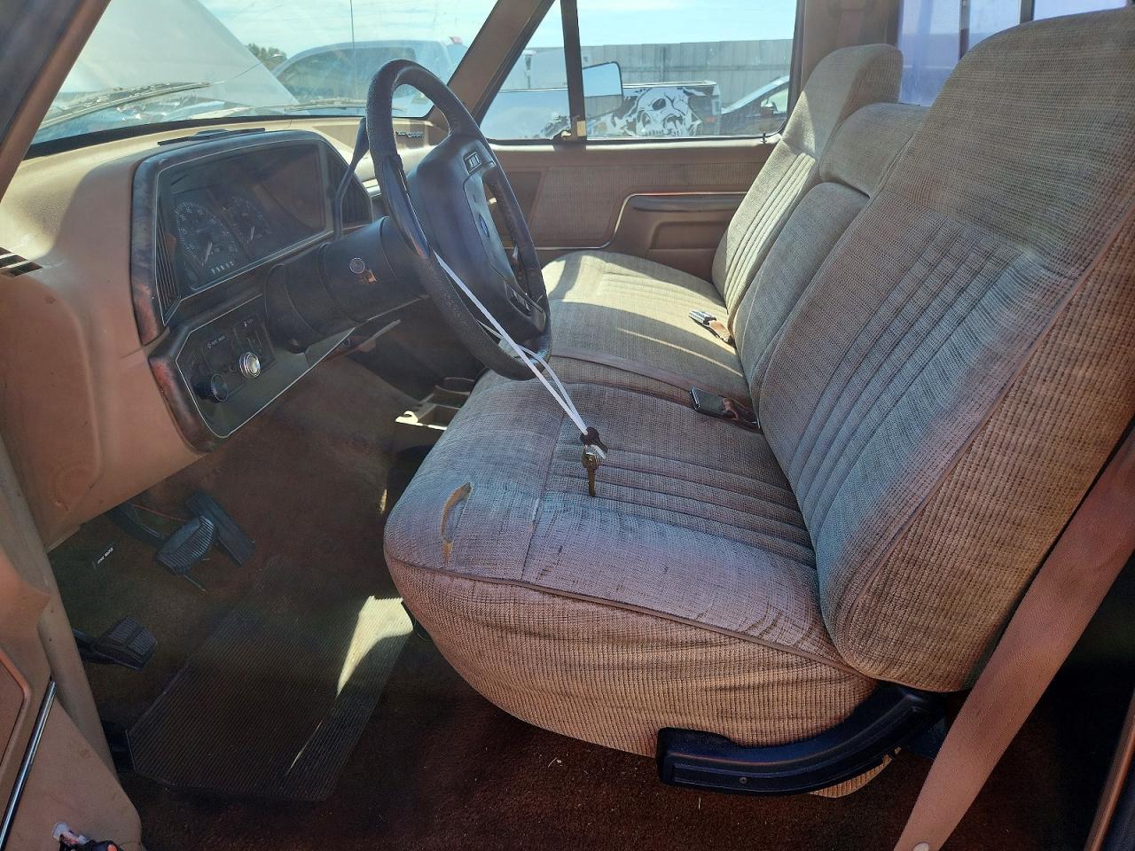1991 Ford F150 Brown vin: 1FTDF15Y2MNA96792