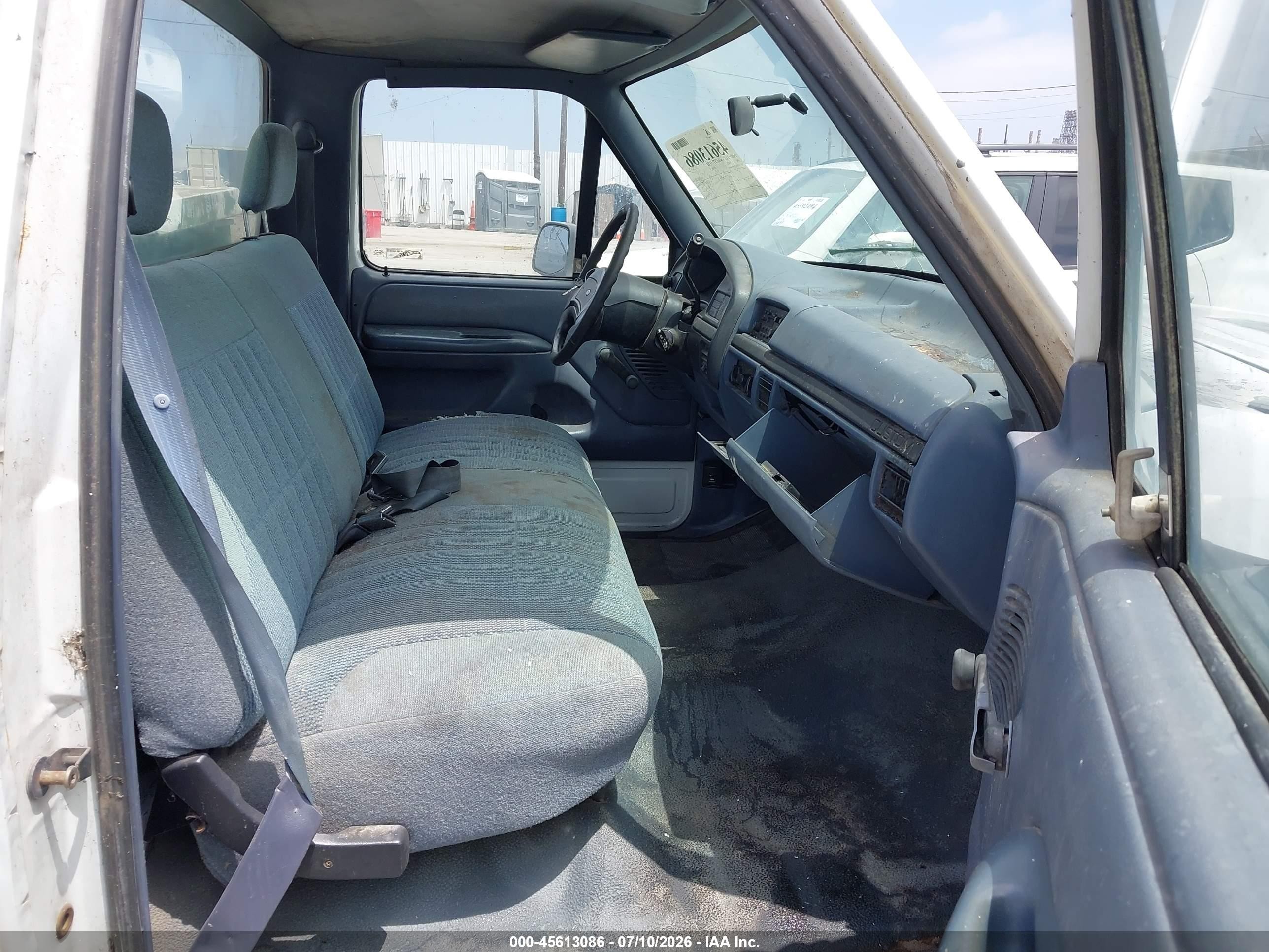1992 Ford F150   White vin: 1FTDF15Y2NPA86639