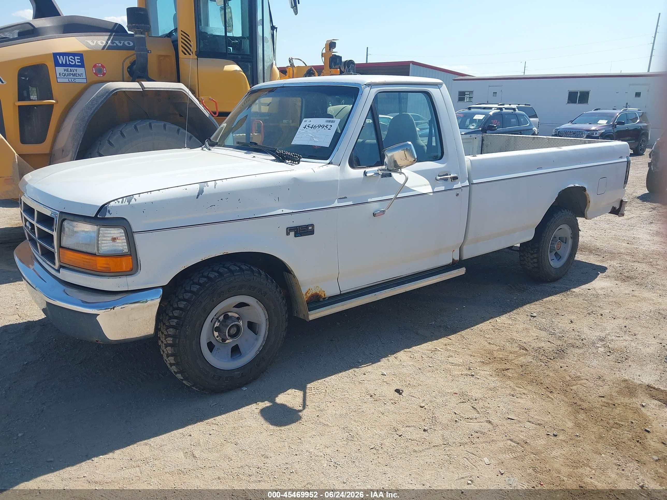 1993 Ford F150   White vin: 1FTDF15Y2PLB24302