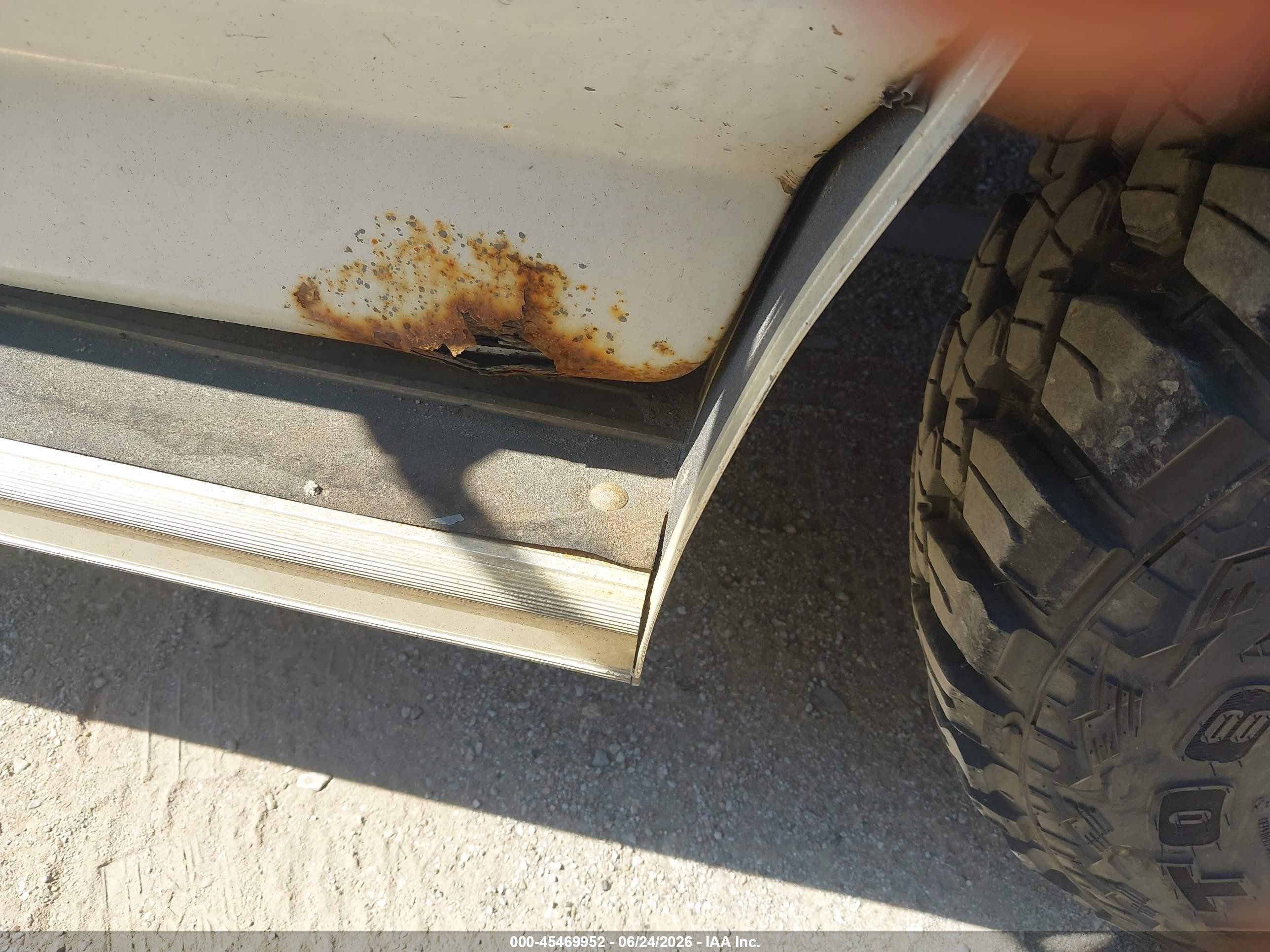 1993 Ford F150   White vin: 1FTDF15Y2PLB24302