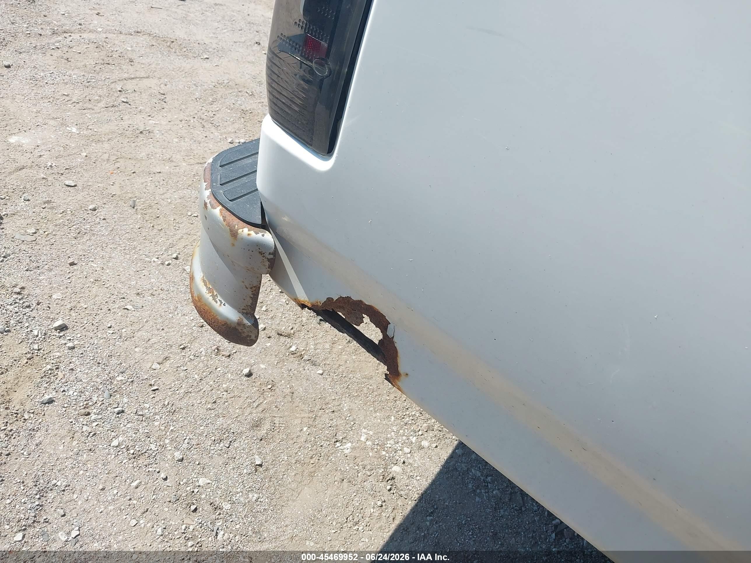 1993 Ford F150   White vin: 1FTDF15Y2PLB24302