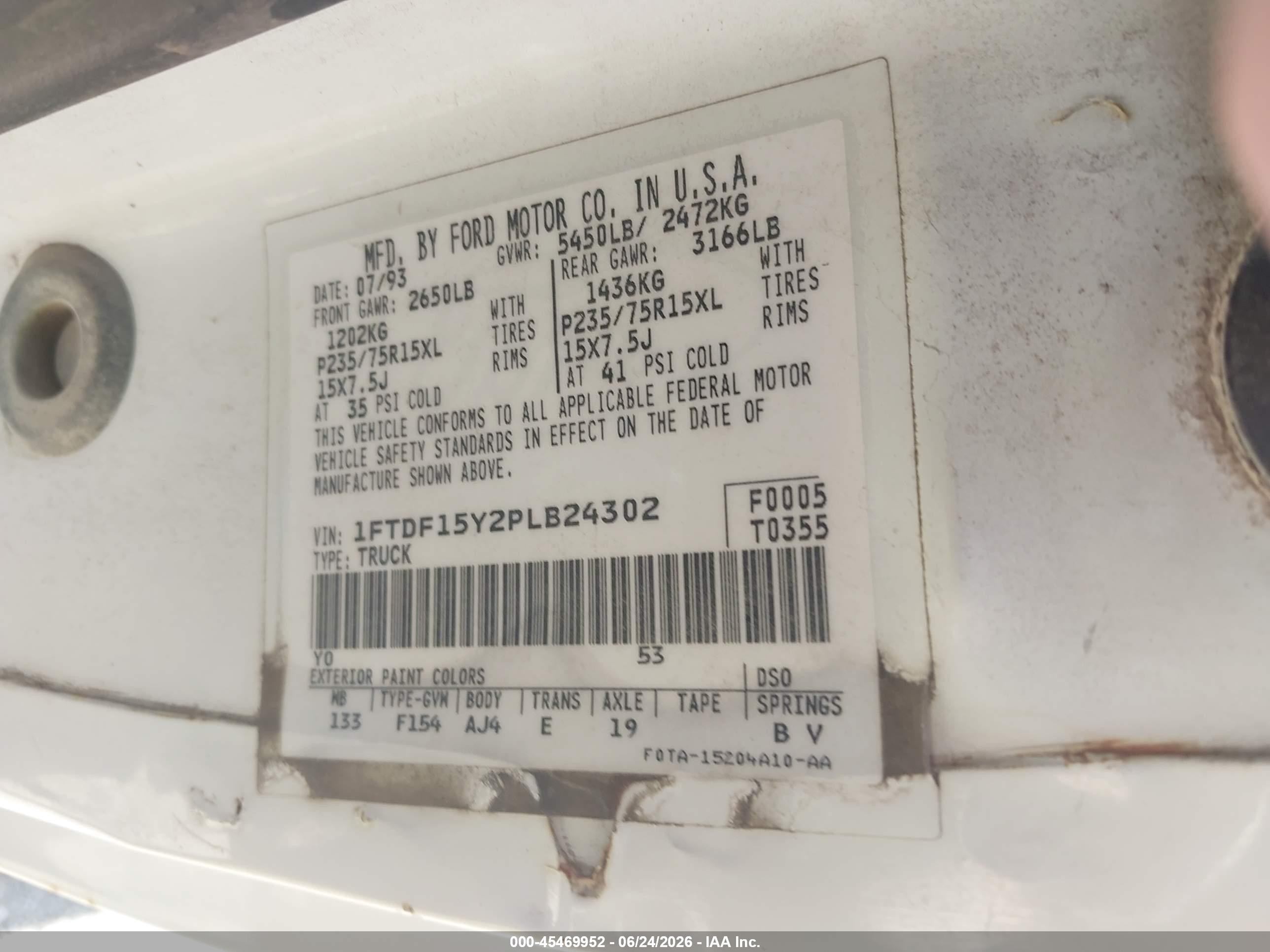 1993 Ford F150   White vin: 1FTDF15Y2PLB24302