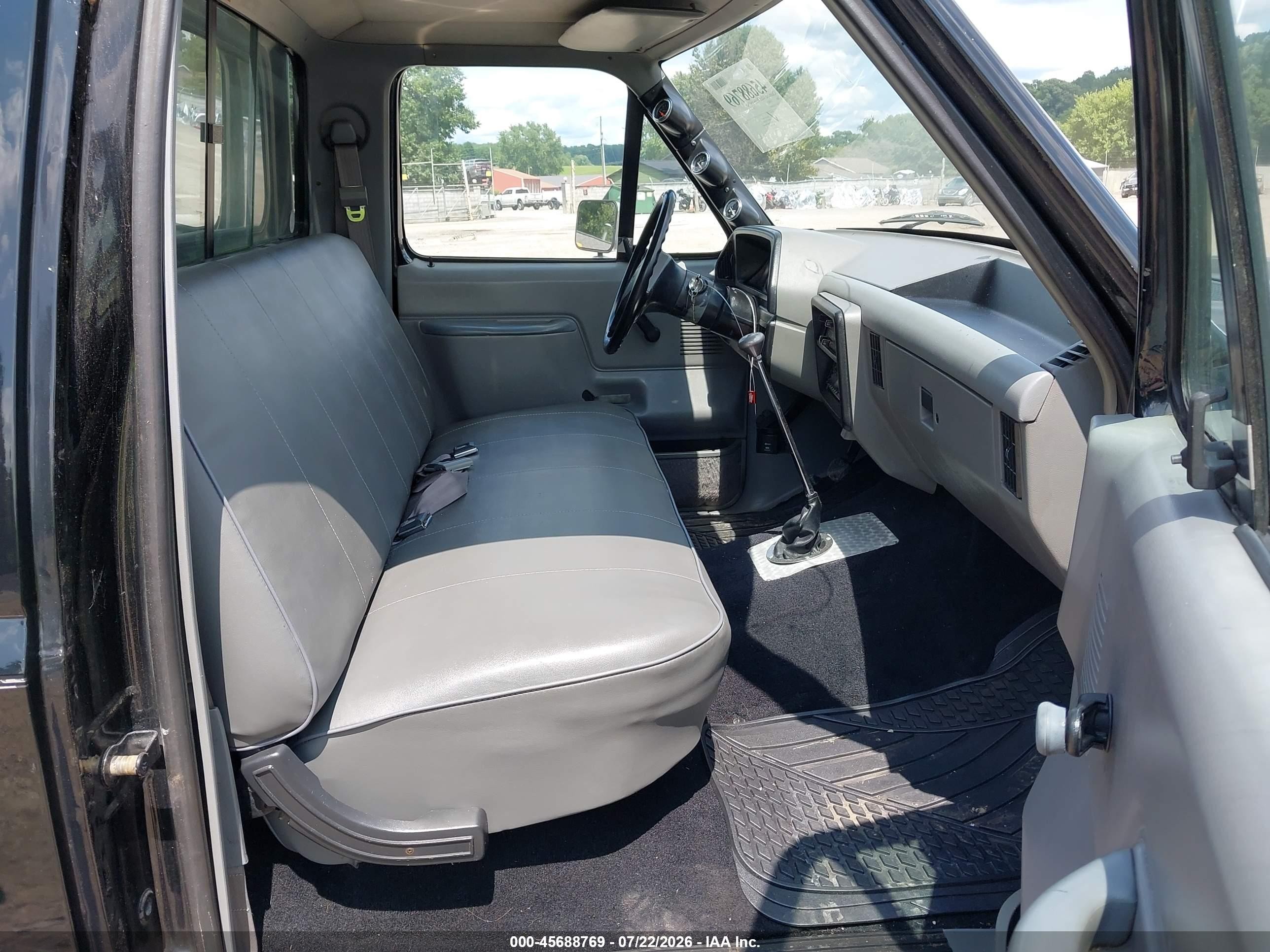 1988 Ford F150   Black vin: 1FTDF15Y3JNA40680