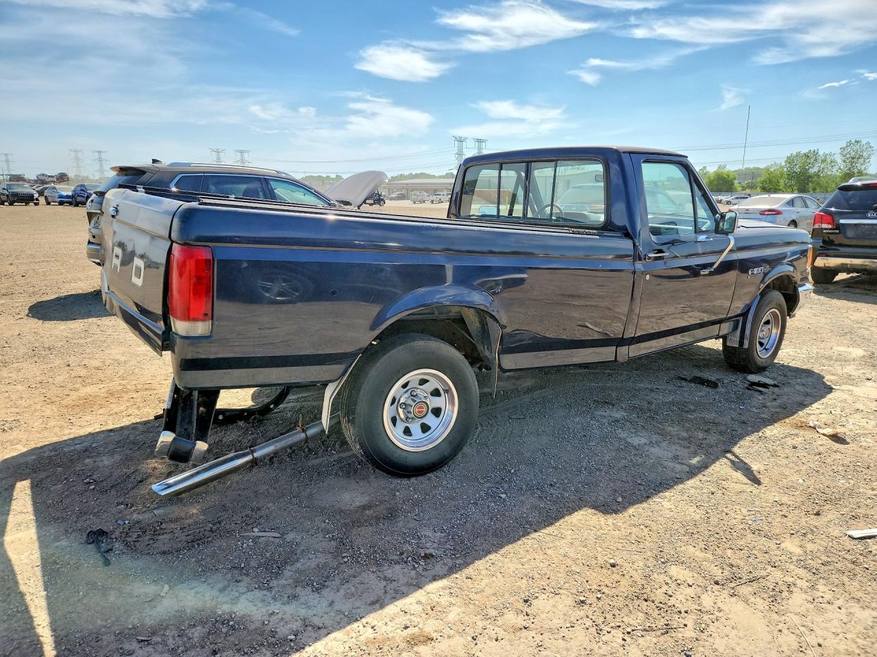 1989 Ford F150 Blue vin: 1FTDF15Y3KLB34684