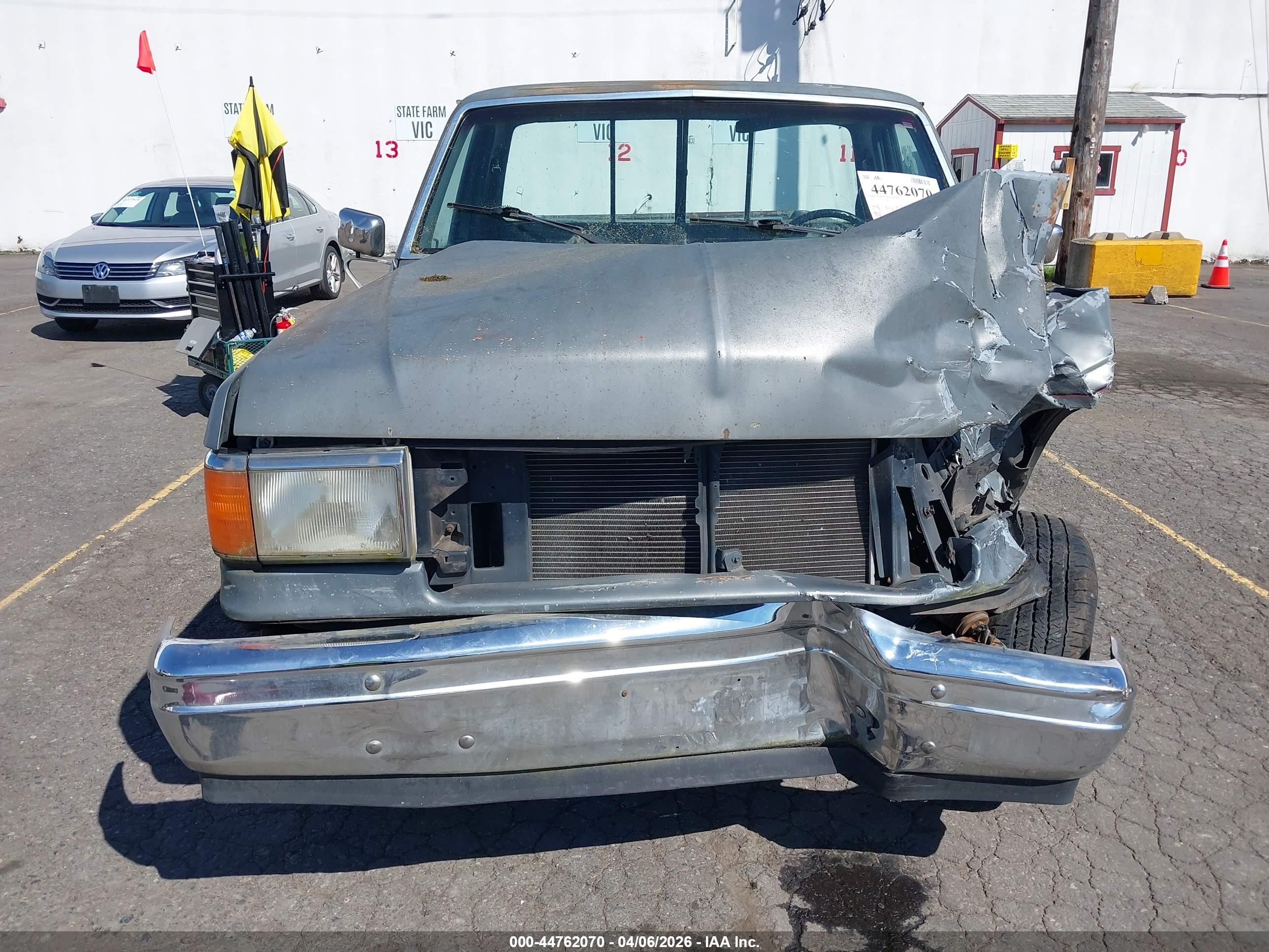 1989 Ford F150   Gray vin: 1FTDF15Y3KNA20396