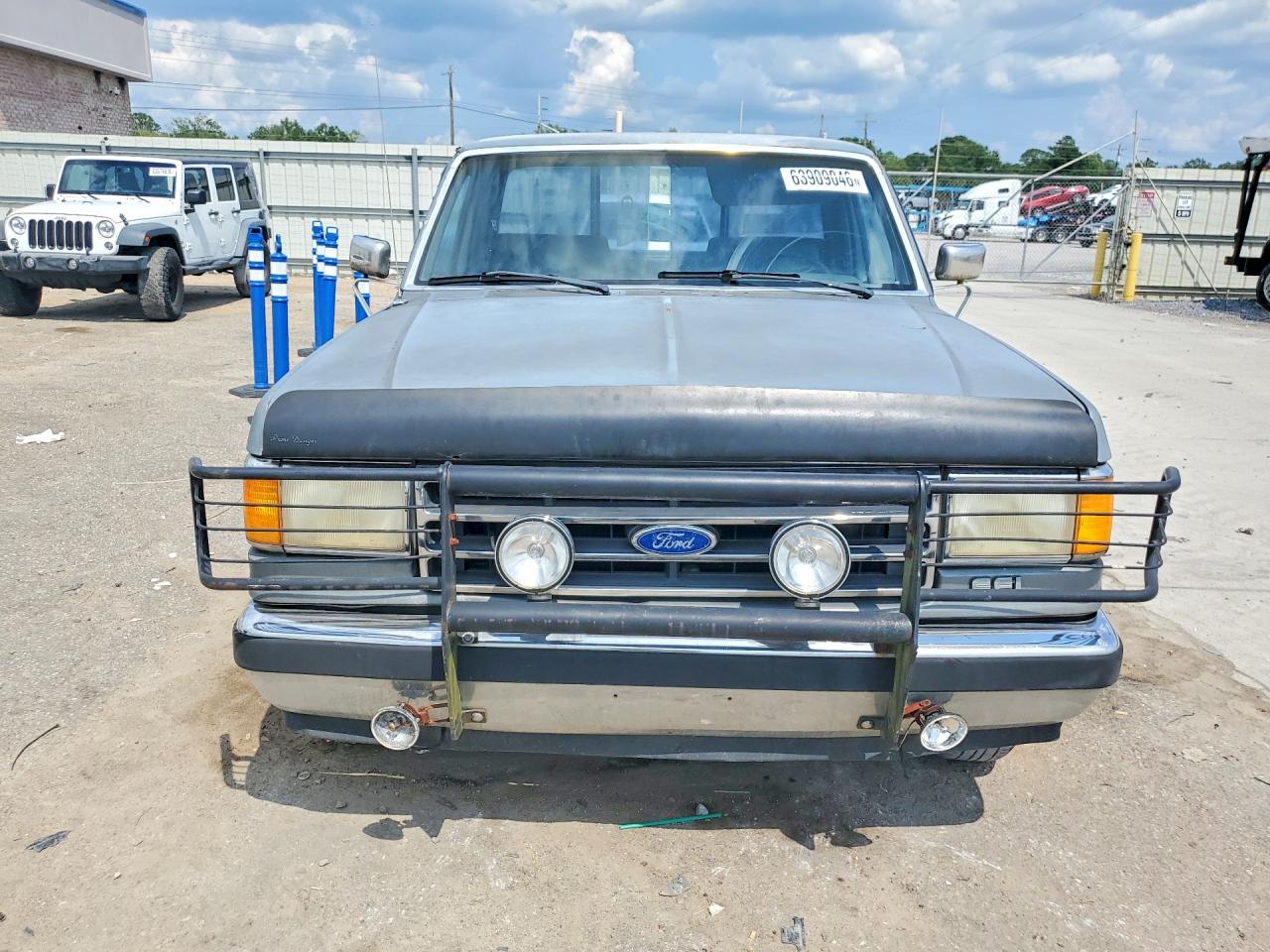 1991 Ford F150 Silver vin: 1FTDF15Y3MNA27996