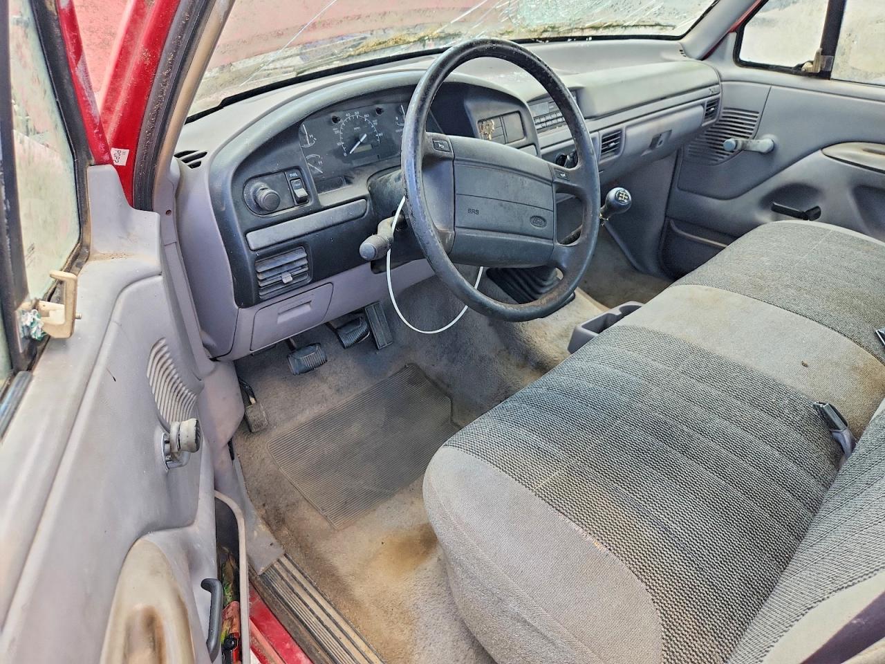 1995 Ford F150 Red vin: 1FTDF15Y3SNA94644