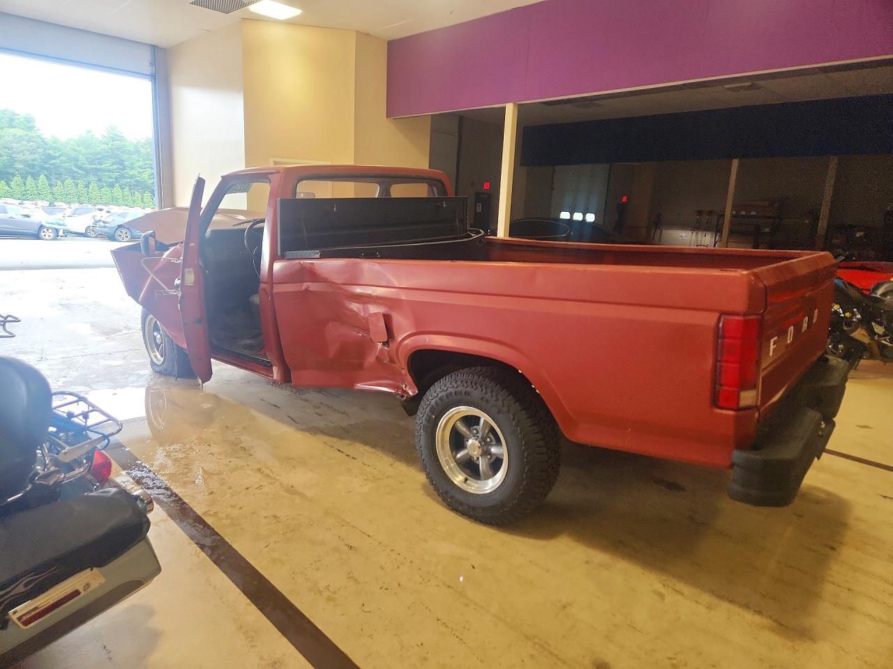 1985 Ford F150 Red vin: 1FTDF15Y4FLA57328