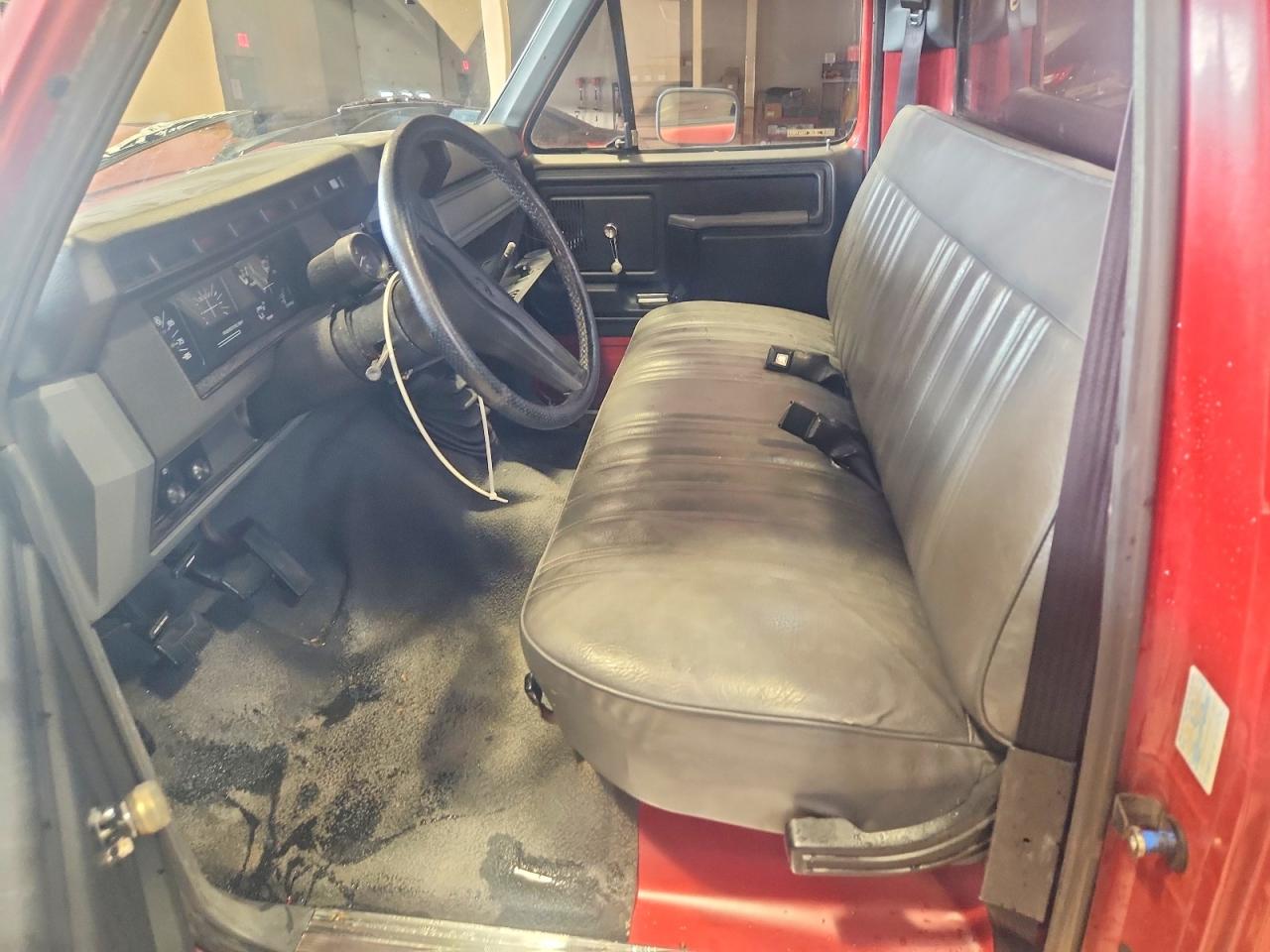 1985 Ford F150 Red vin: 1FTDF15Y4FLA57328