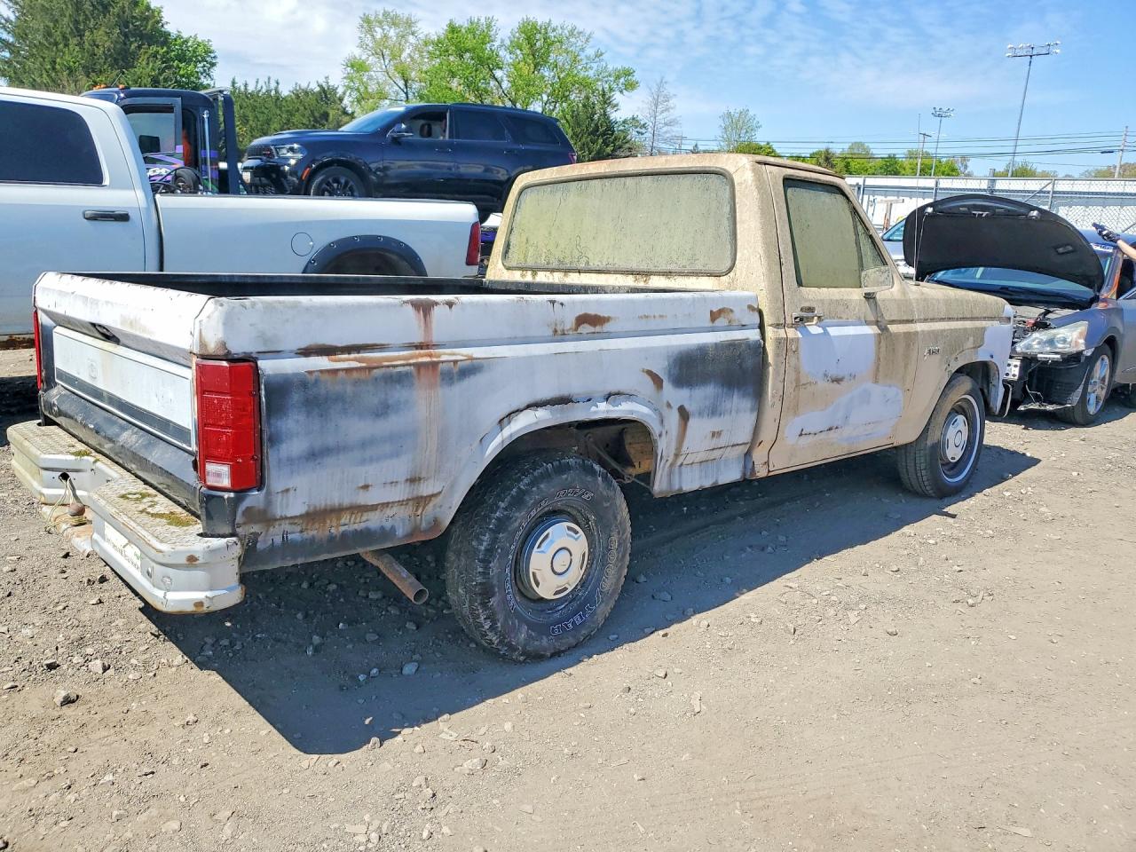1985 Ford F150 White vin: 1FTDF15Y4FNA40999