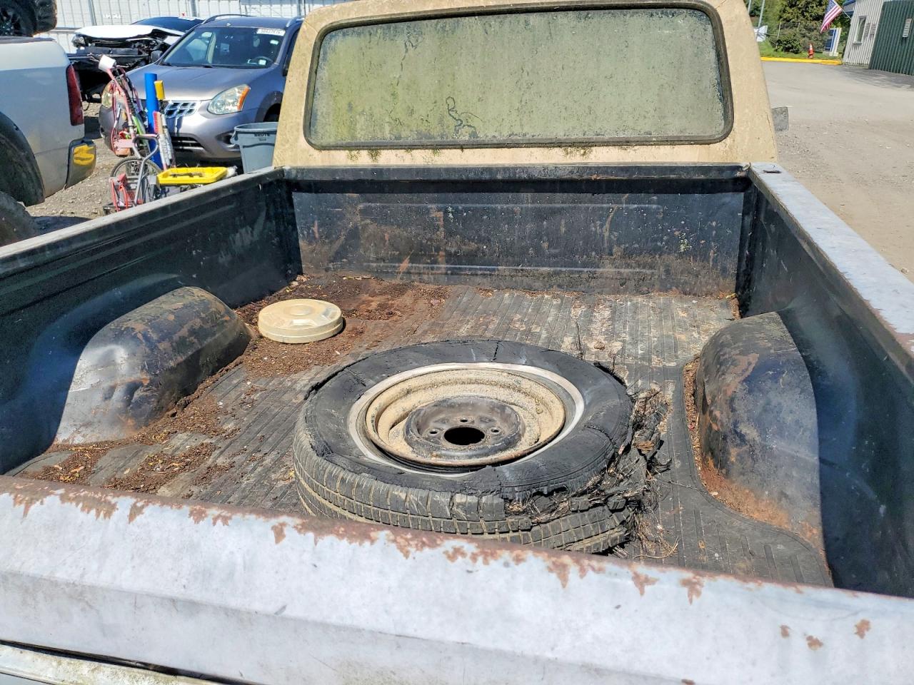 1985 Ford F150 White vin: 1FTDF15Y4FNA40999