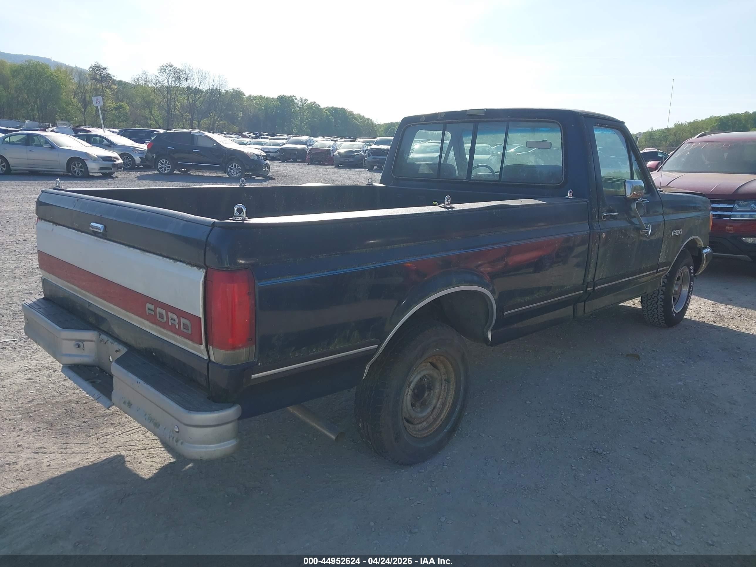 1989 Ford F150   Blue vin: 1FTDF15Y4KNB32494