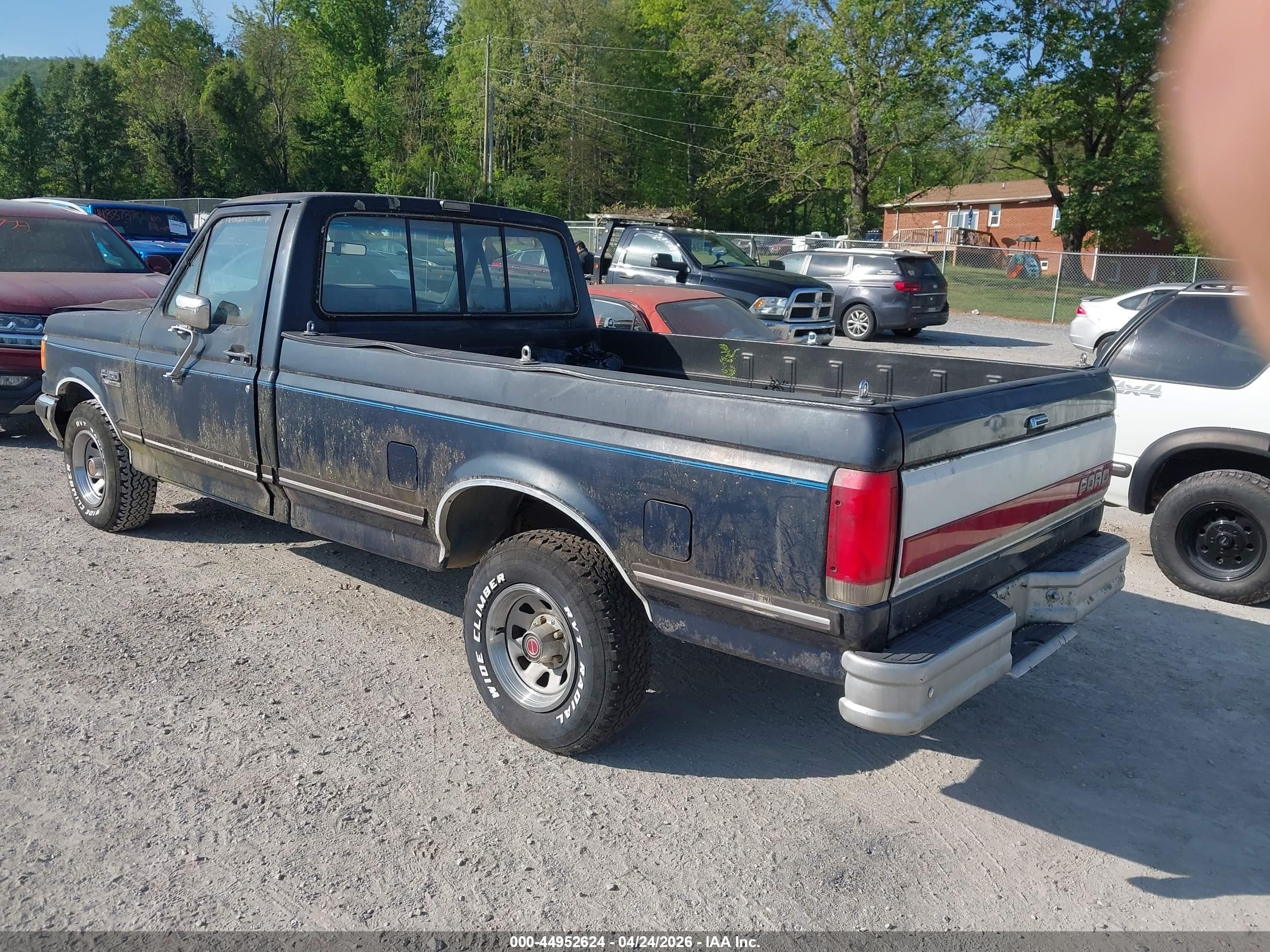 1989 Ford F150   Blue vin: 1FTDF15Y4KNB32494