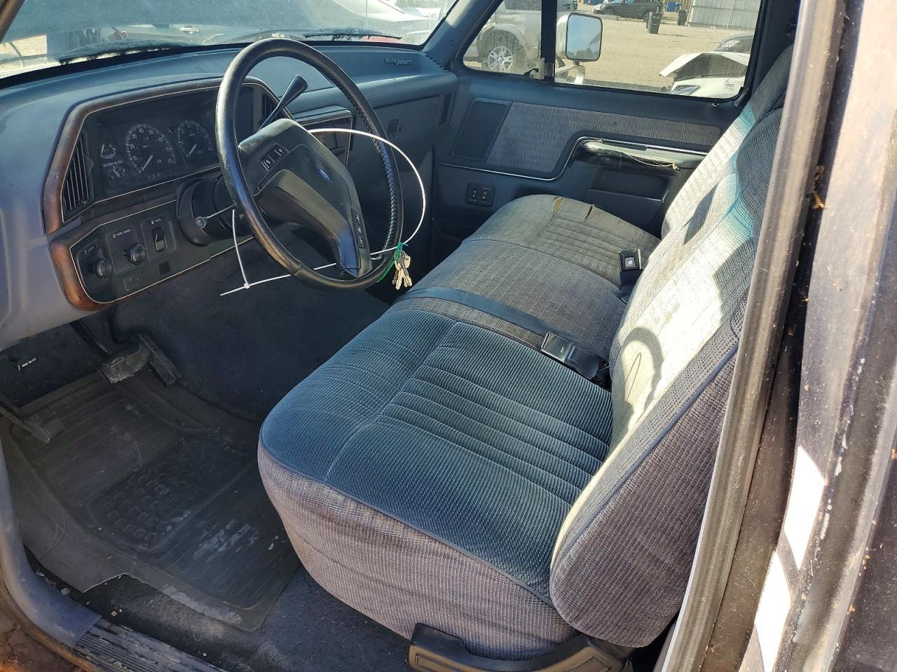 1991 Ford F150 Blue vin: 1FTDF15Y4MKA37437