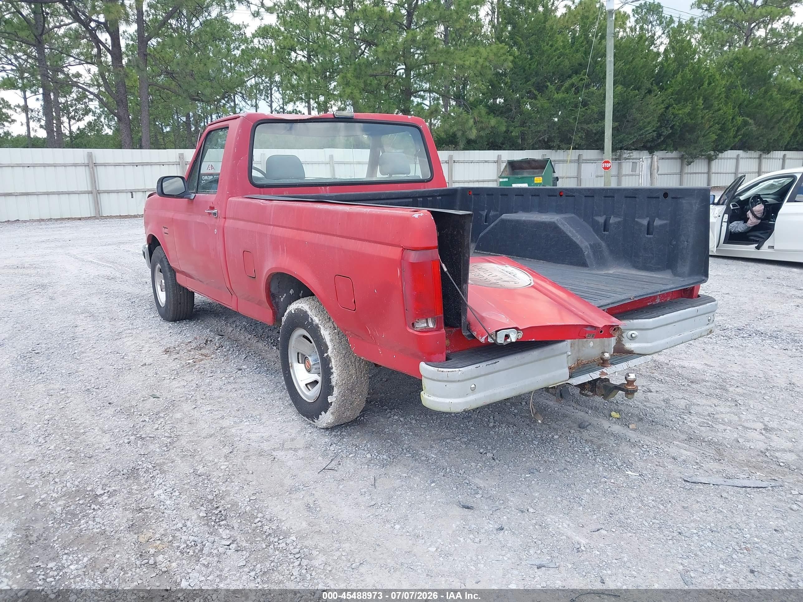 1993 Ford F150   Red vin: 1FTDF15Y4PNB06971