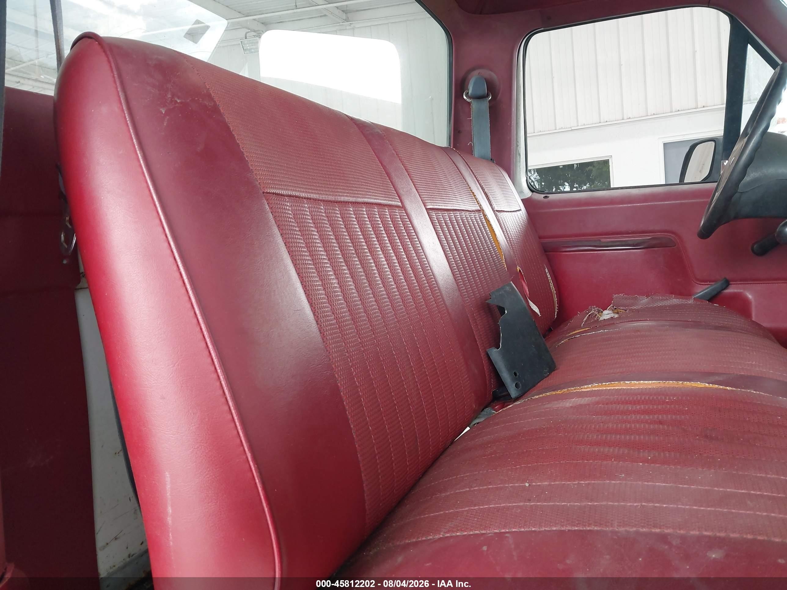 1992 Ford F150   Белый vin: 1FTDF15Y6NNA79138