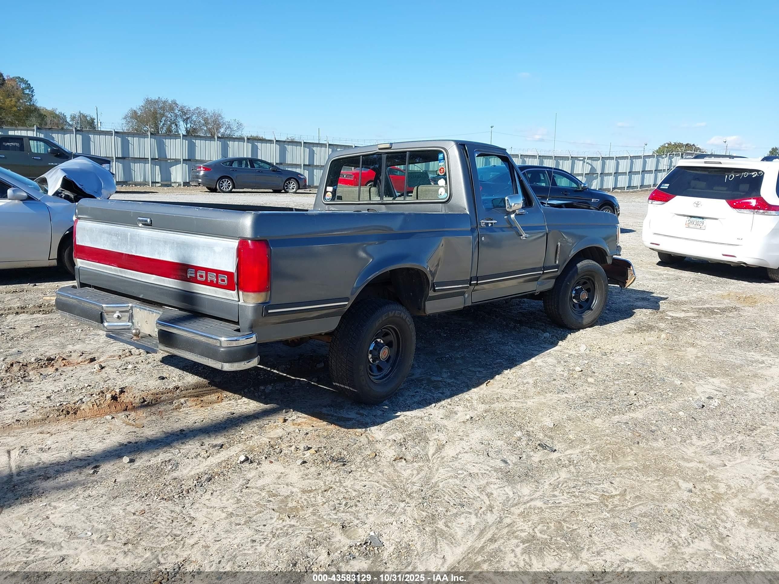 1990 Ford F150   Gray vin: 1FTDF15Y7LNB24343