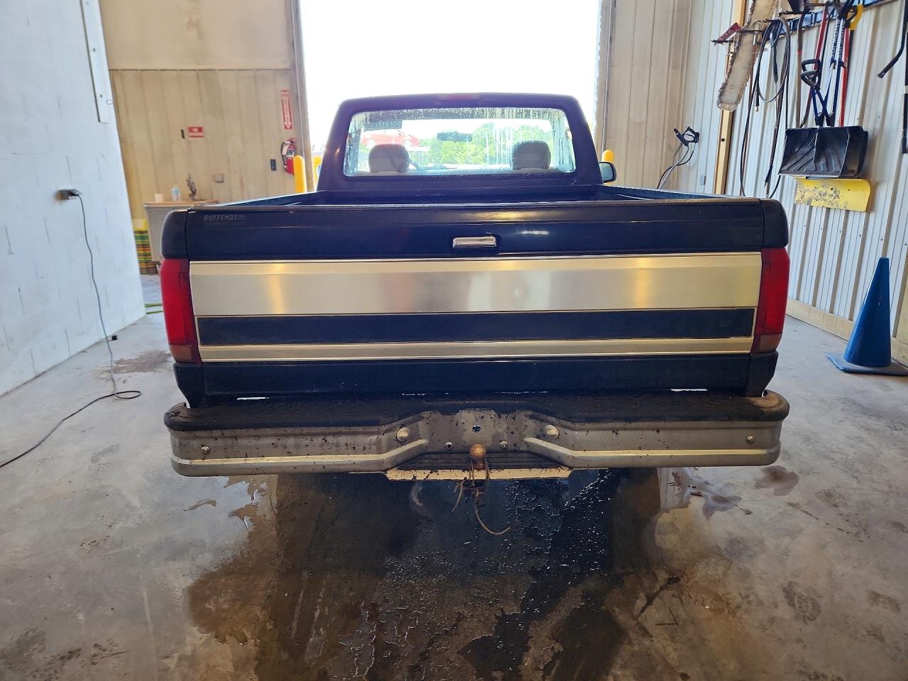 1994 Ford F150 Black vin: 1FTDF15Y7RNB14050