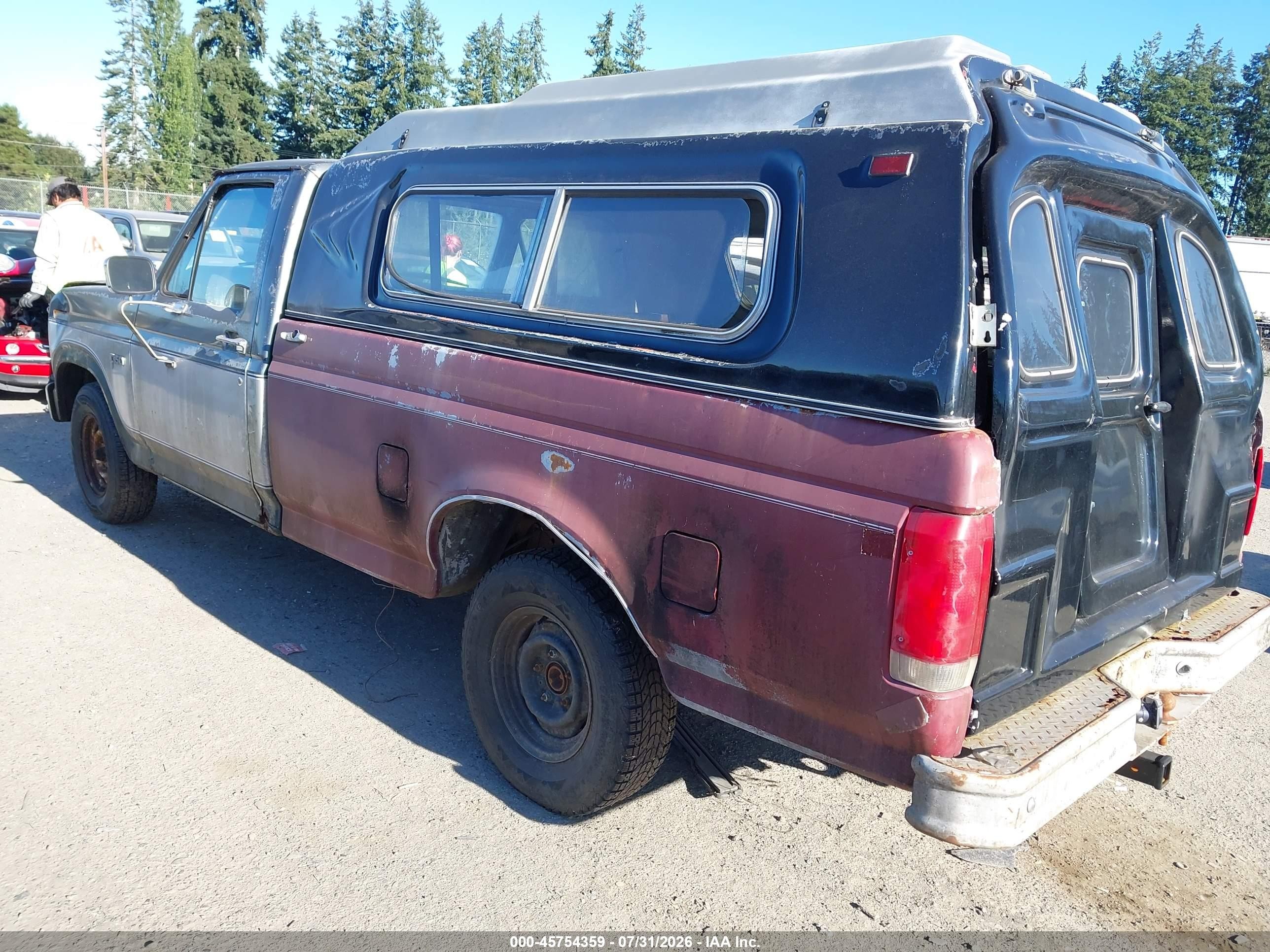 1983 Ford F150   Gray vin: 1FTDF15Y8DRA28909