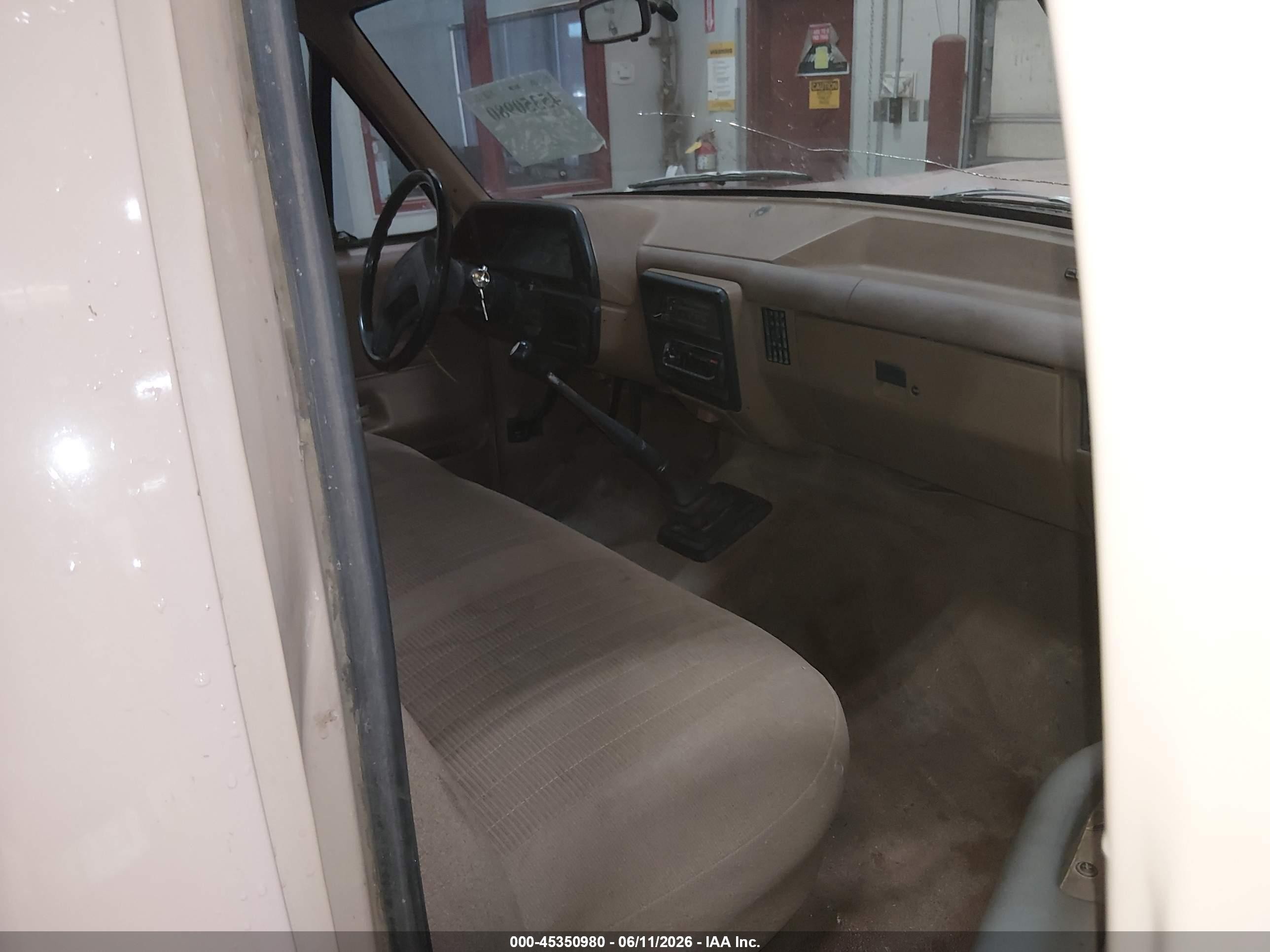 1989 Ford F150   Tan vin: 1FTDF15Y8KPA60378