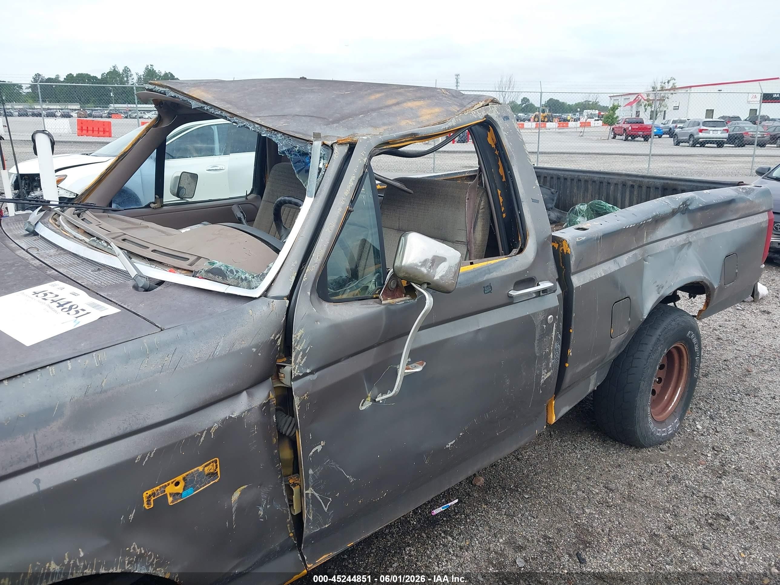 1993 Ford F150 Gray vin: 1FTDF15Y8PNA71190